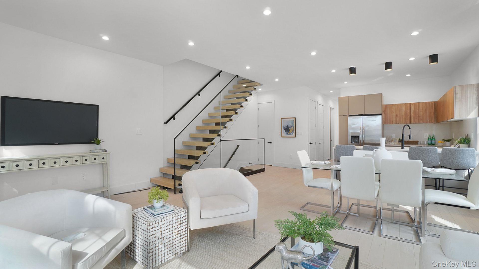 Single Family Esplanade Avenue Bronx, NY 10469, MLS-1029826-4