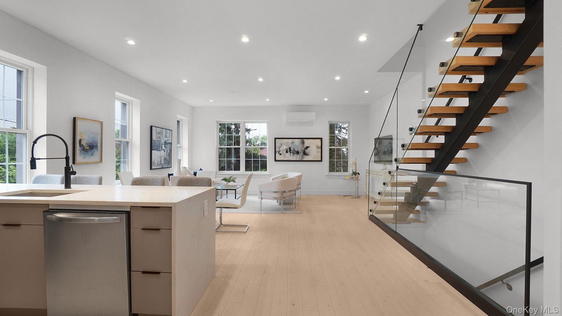 Single Family Esplanade Avenue Bronx, NY 10469, MLS-1029826-7