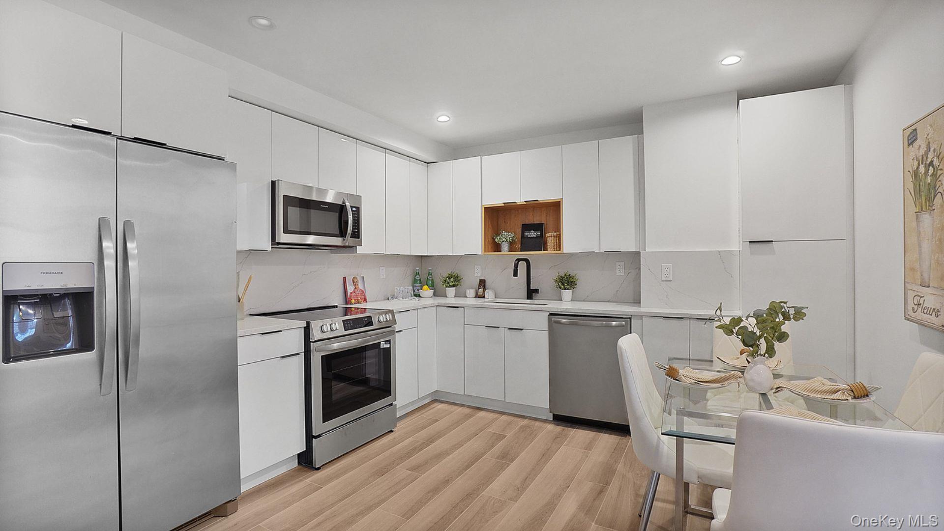 Single Family Esplanade Avenue Bronx, NY 10469, MLS-1029826-9
