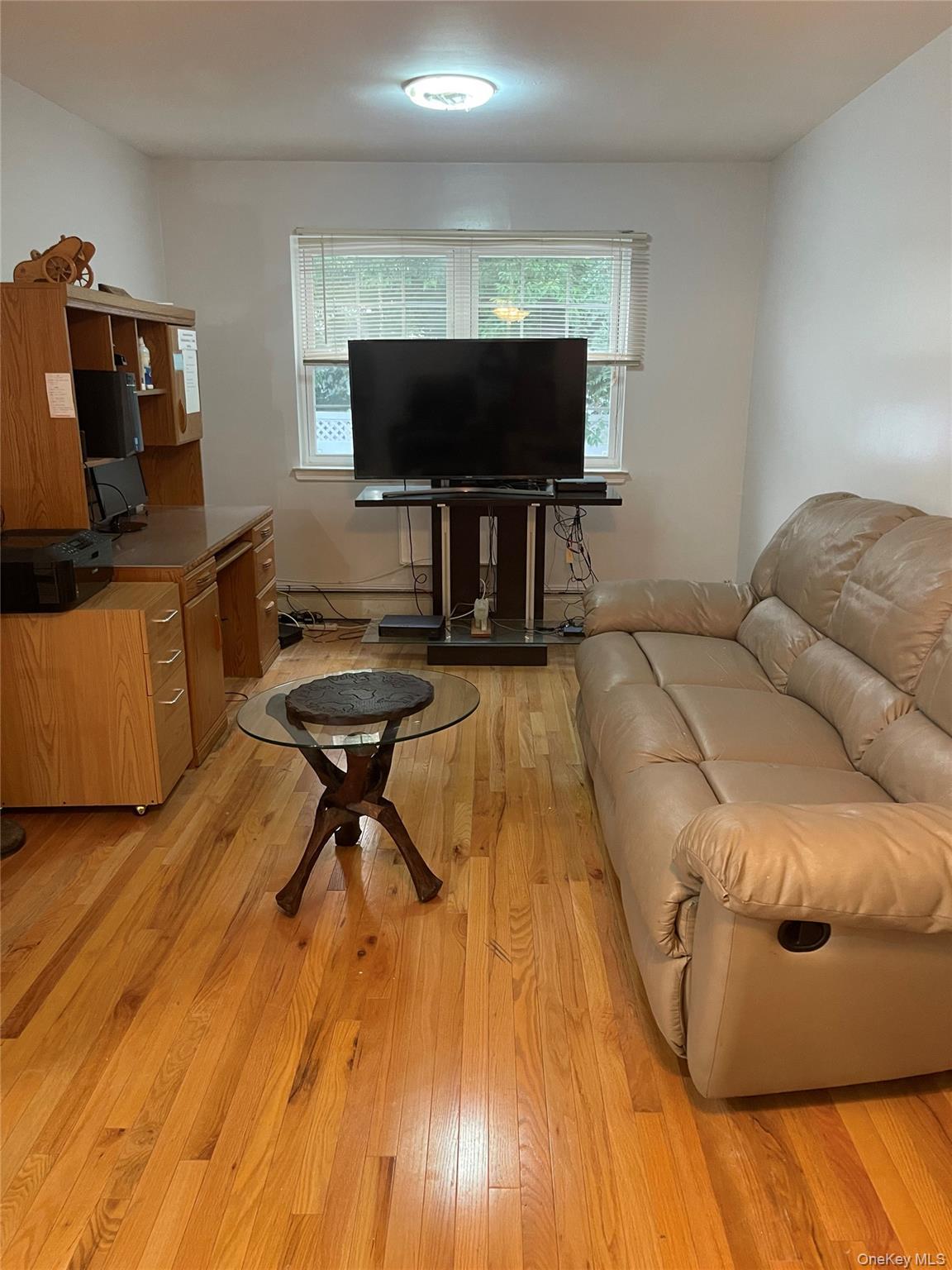 Single Family Country Pointe Circle Queens, NY 11427, MLS-1029829-2