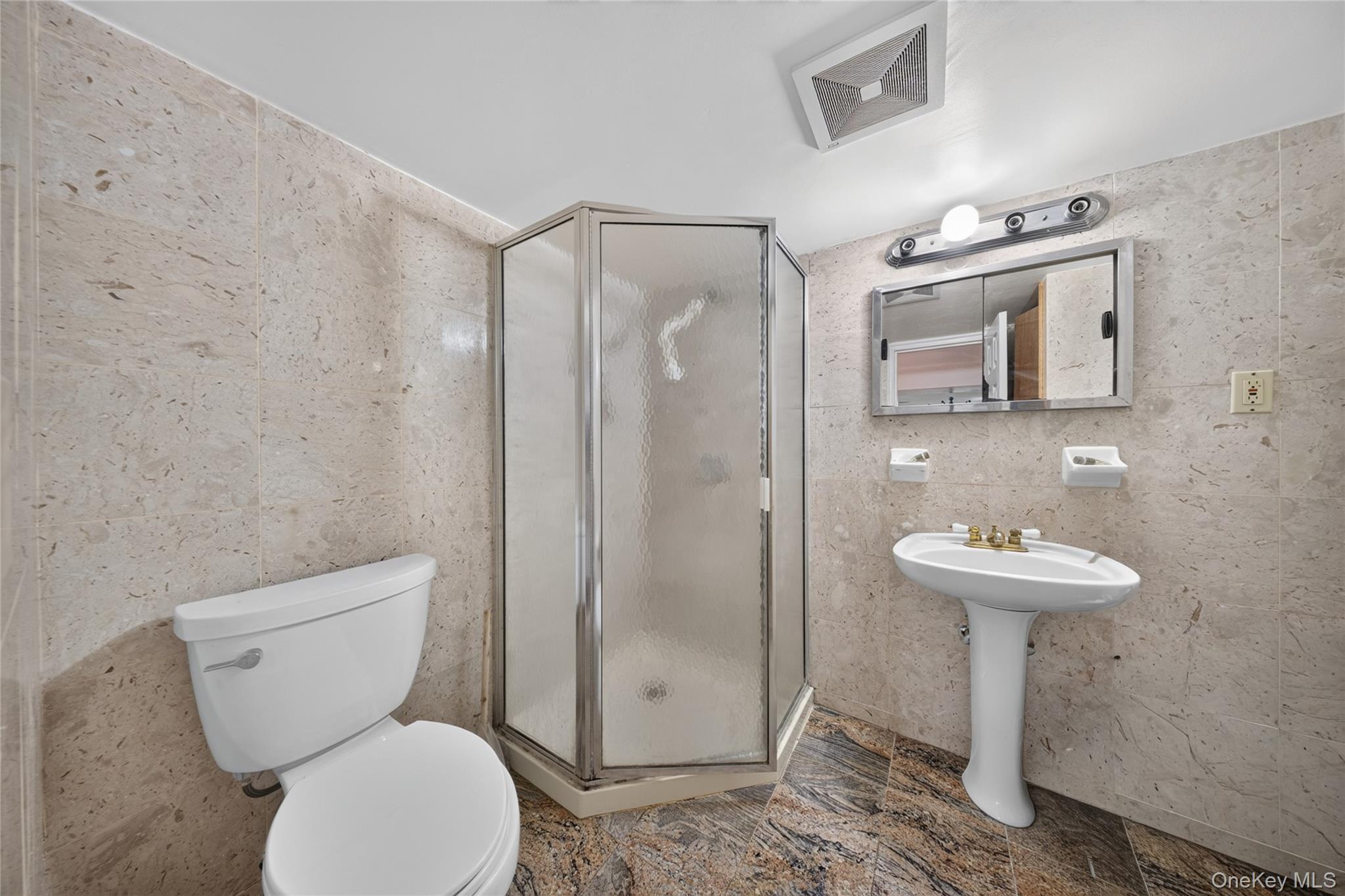 Single Family 197th Street Queens, NY 11358, MLS-1029845-22