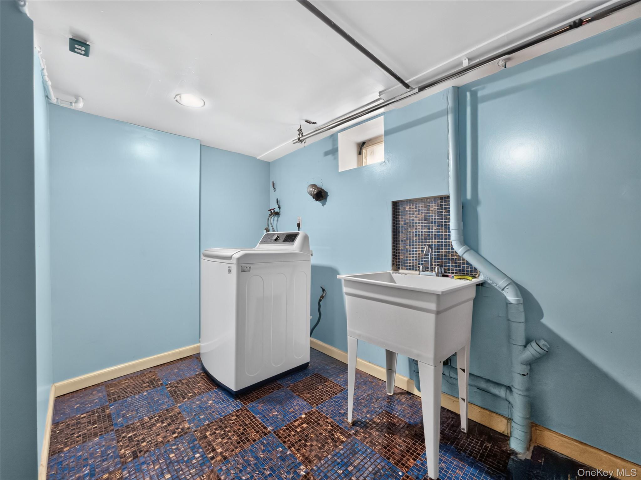 Single Family 197th Street Queens, NY 11358, MLS-1029845-23