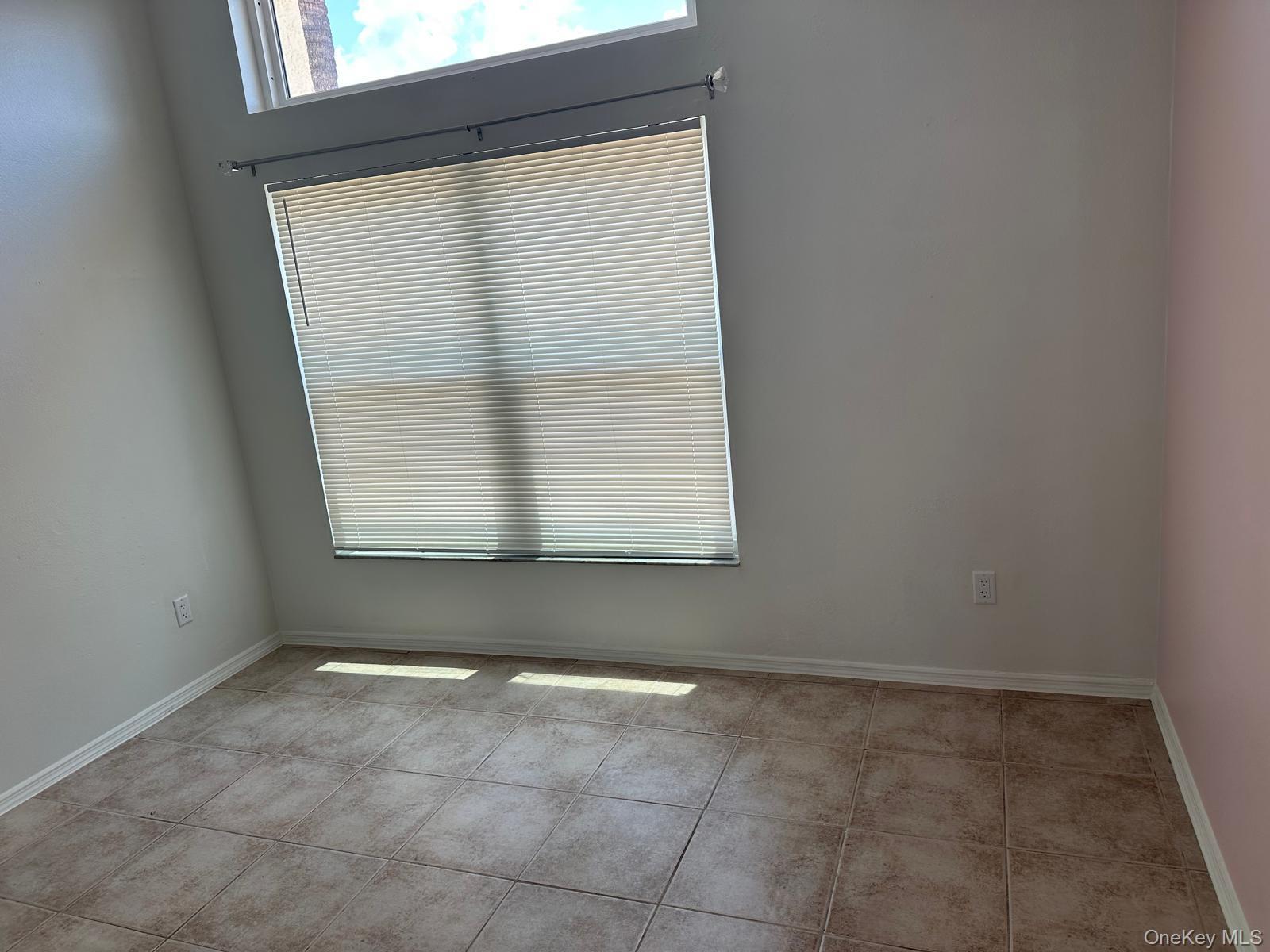 Single Family Brewster Drive  Out Of Area, NY 34743, MLS-1029850-11