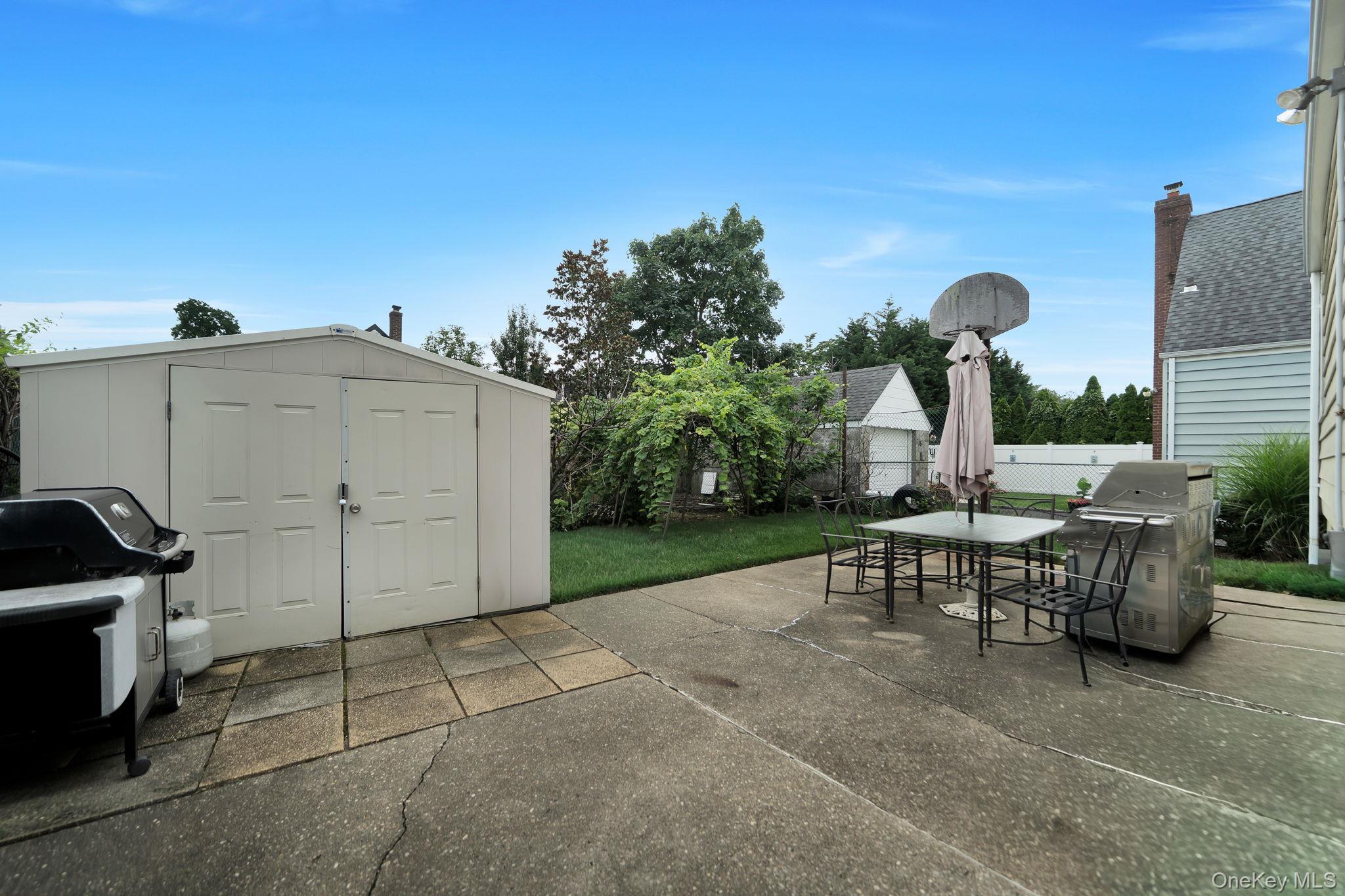 Single Family Lippold Street  Nassau County, NY 11566, MLS-1029856-31