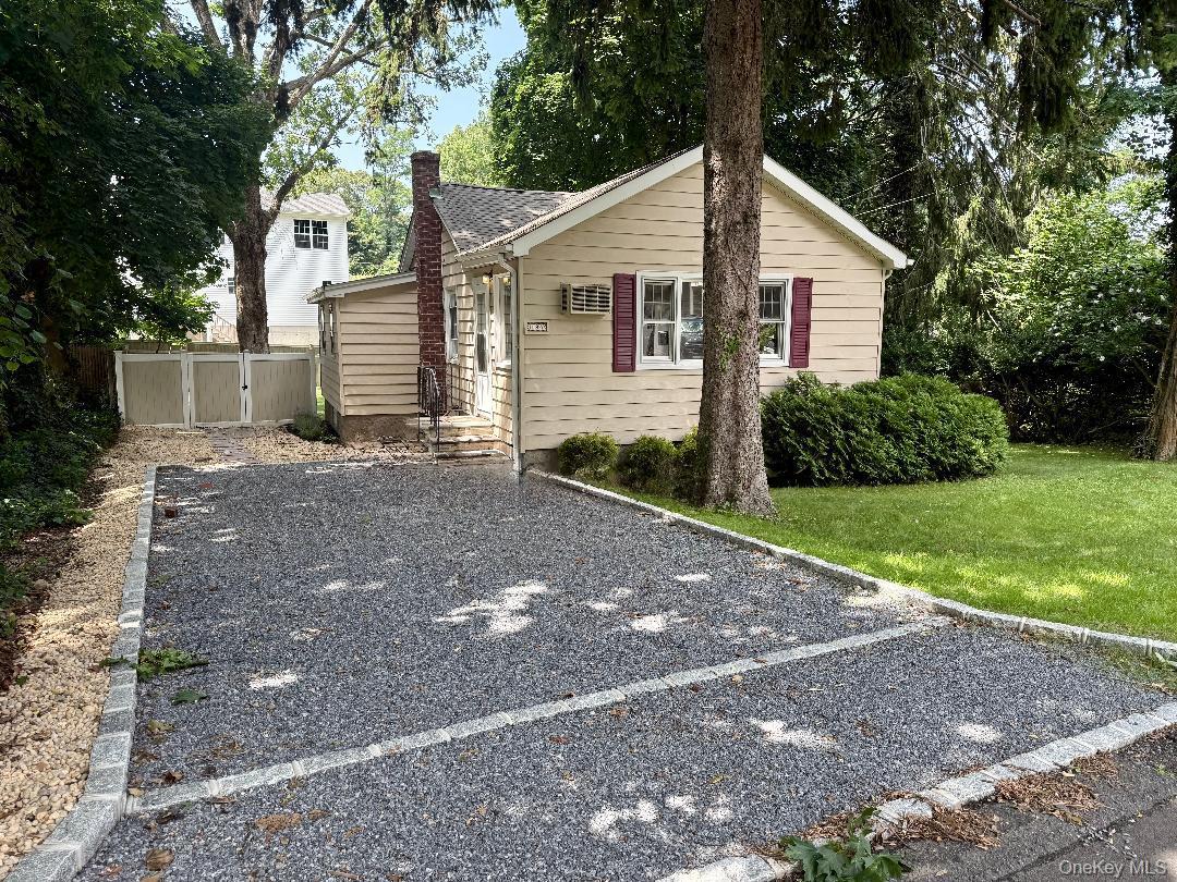 Single Family Kew Suffolk County, NY 11789, MLS-1029857-3