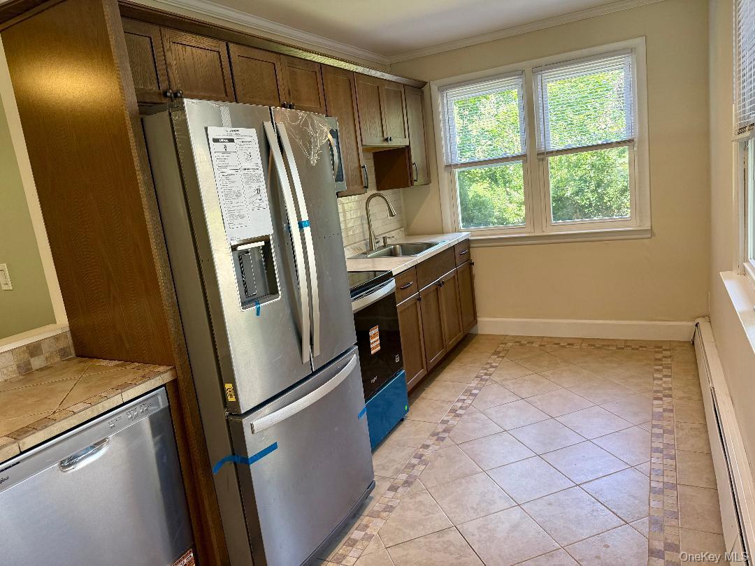 Single Family Kew Suffolk County, NY 11789, MLS-1029857-4