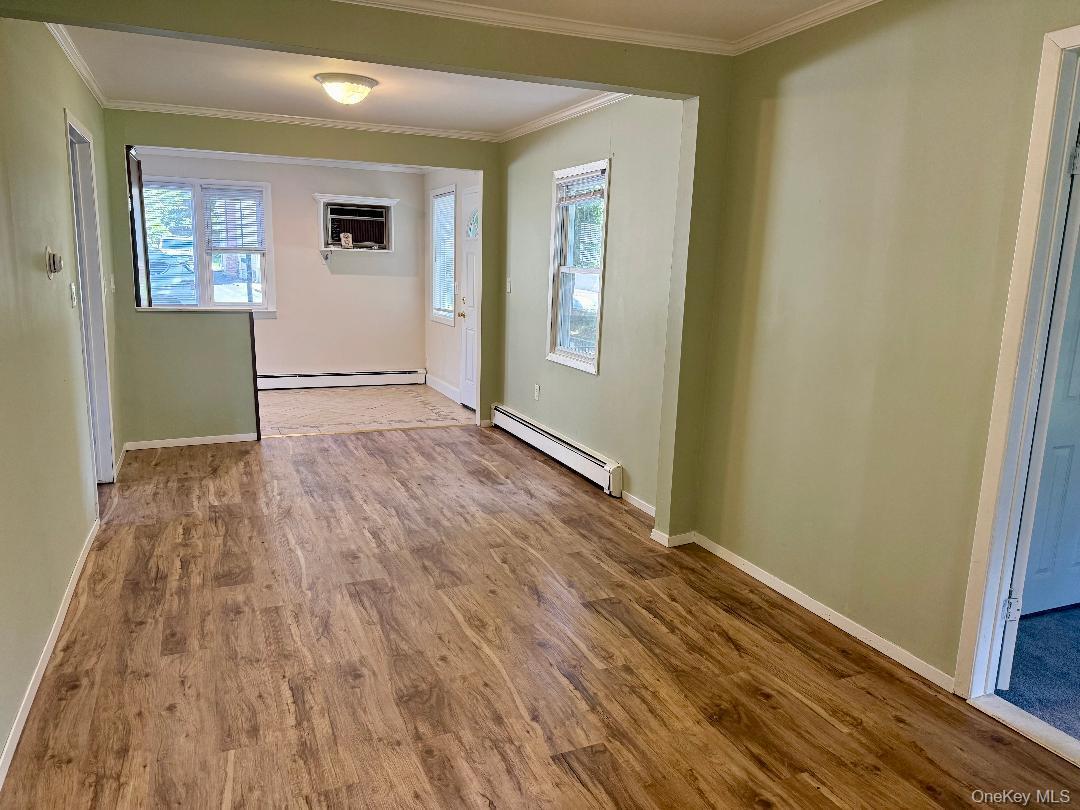 Single Family Kew Suffolk County, NY 11789, MLS-1029857-8