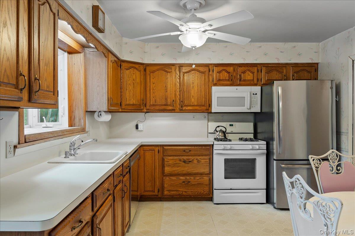 Single Family Meadowlark Road  Westchester County, NY 10573, MLS-1029861-10