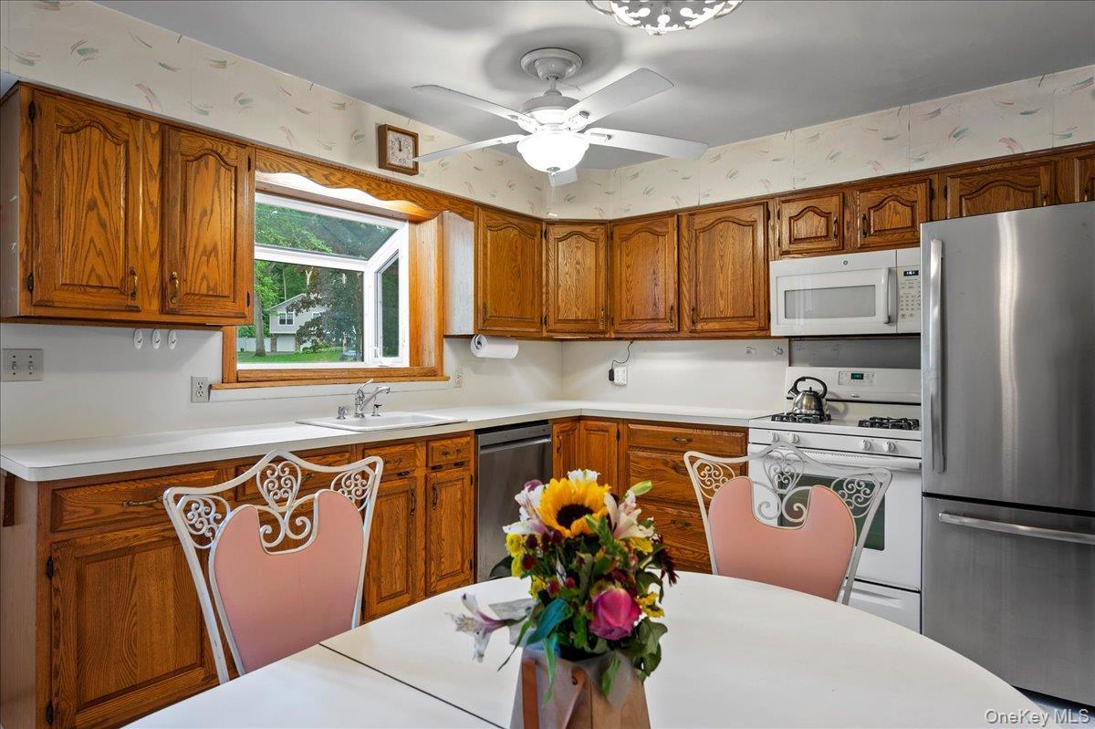 Single Family Meadowlark Road  Westchester County, NY 10573, MLS-1029861-12