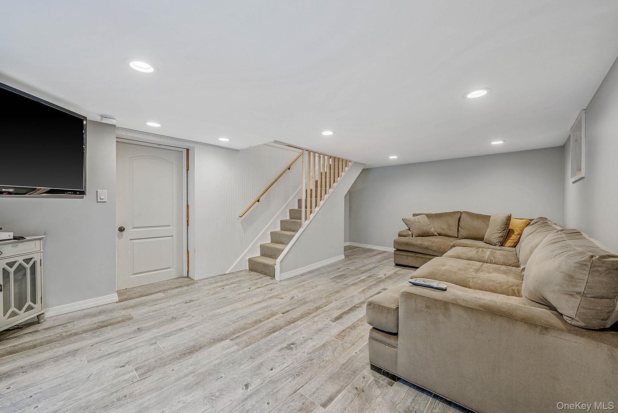 Single Family Traction Boulevard  Suffolk County, NY 11772, MLS-1029870-31