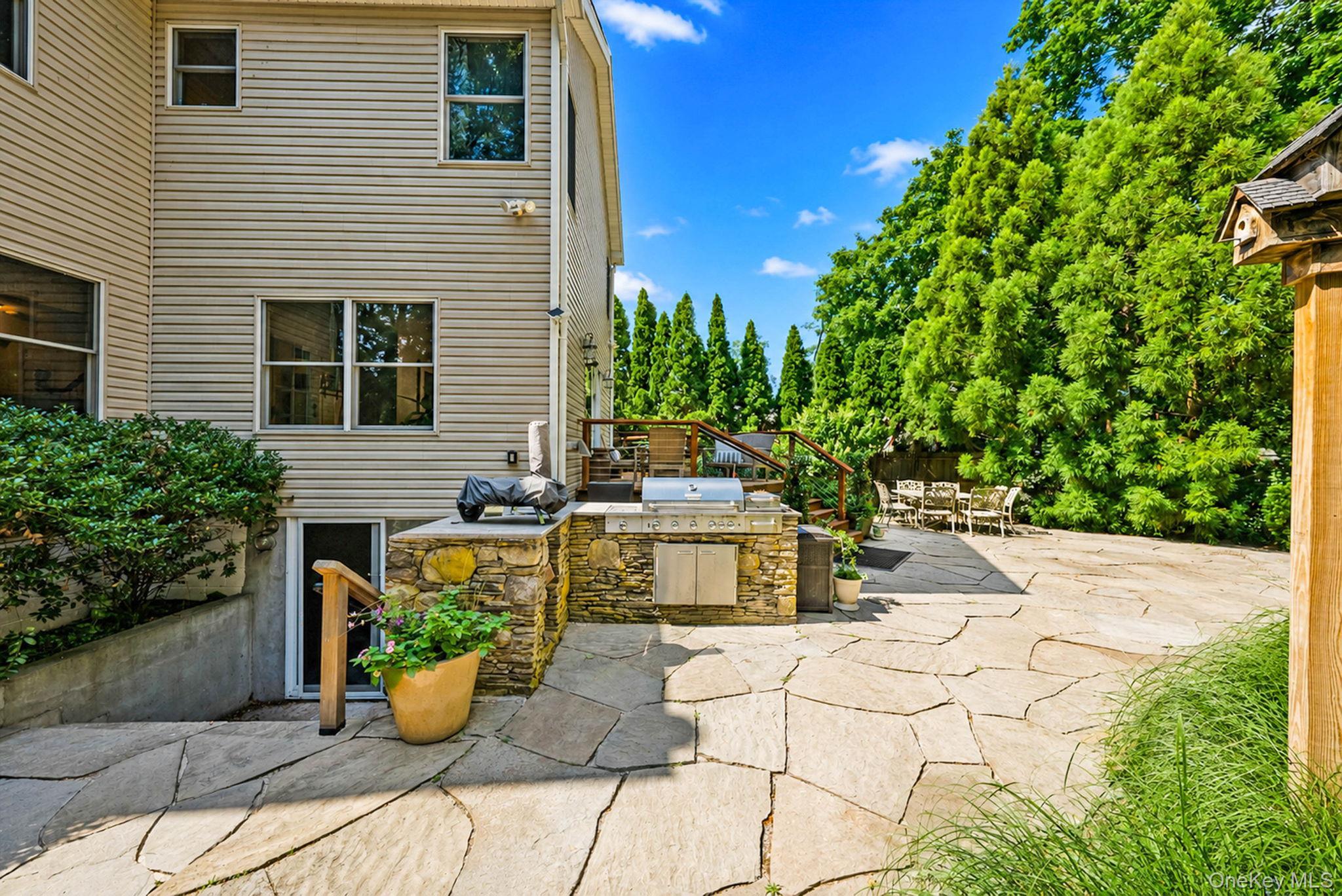 Single Family Traction Boulevard  Suffolk County, NY 11772, MLS-1029870-39