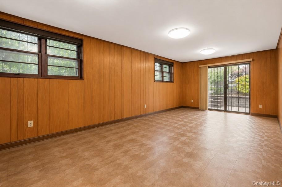 Single Family E 64th Street  Brooklyn, NY 11234, MLS-1029885-12