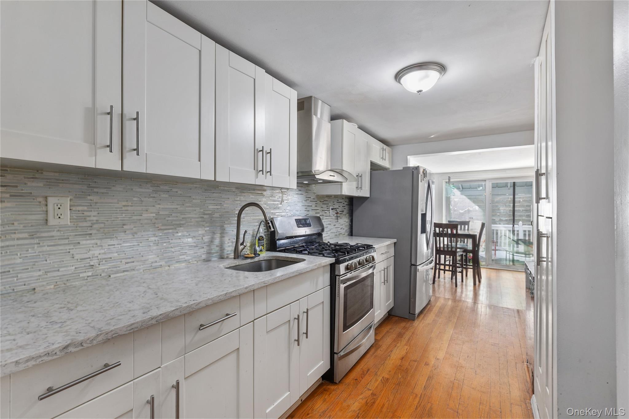 Single Family Hunt Avenue Bronx, NY 10462, MLS-1029894-3