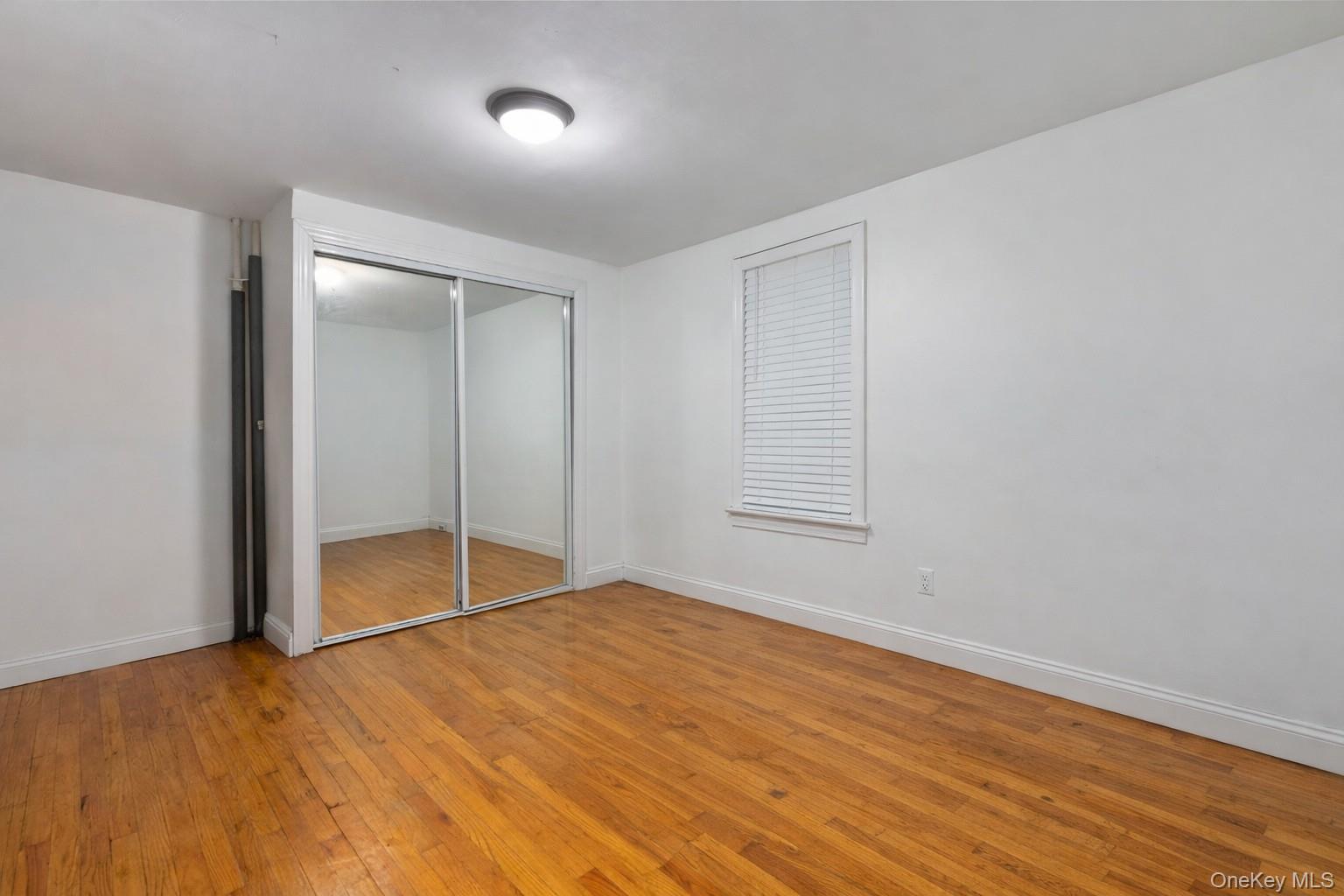 Single Family Hunt Avenue Bronx, NY 10462, MLS-1029894-7