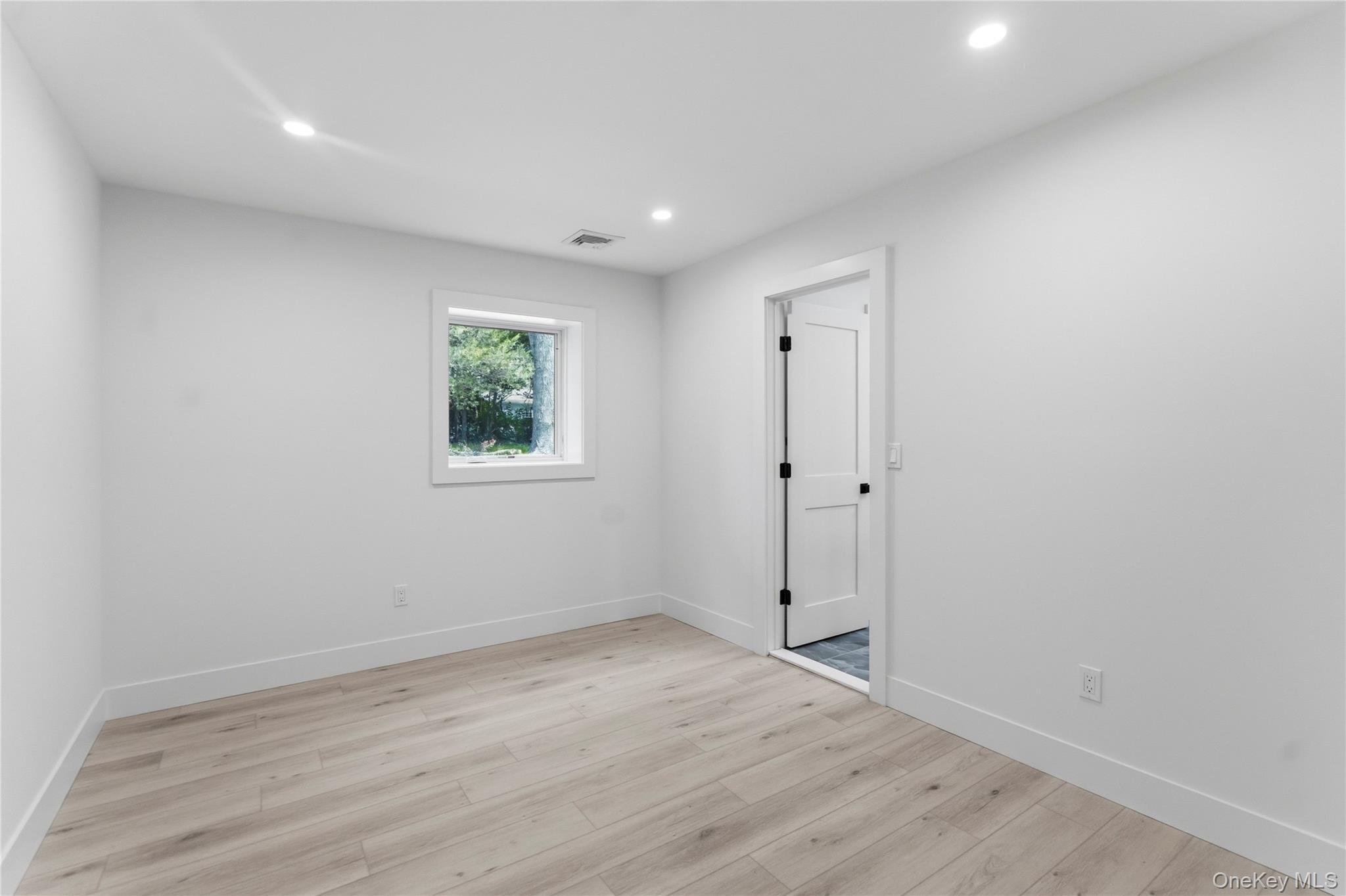 Single Family Saw Mill Road  Suffolk County, NY 11724, MLS-1029939-35