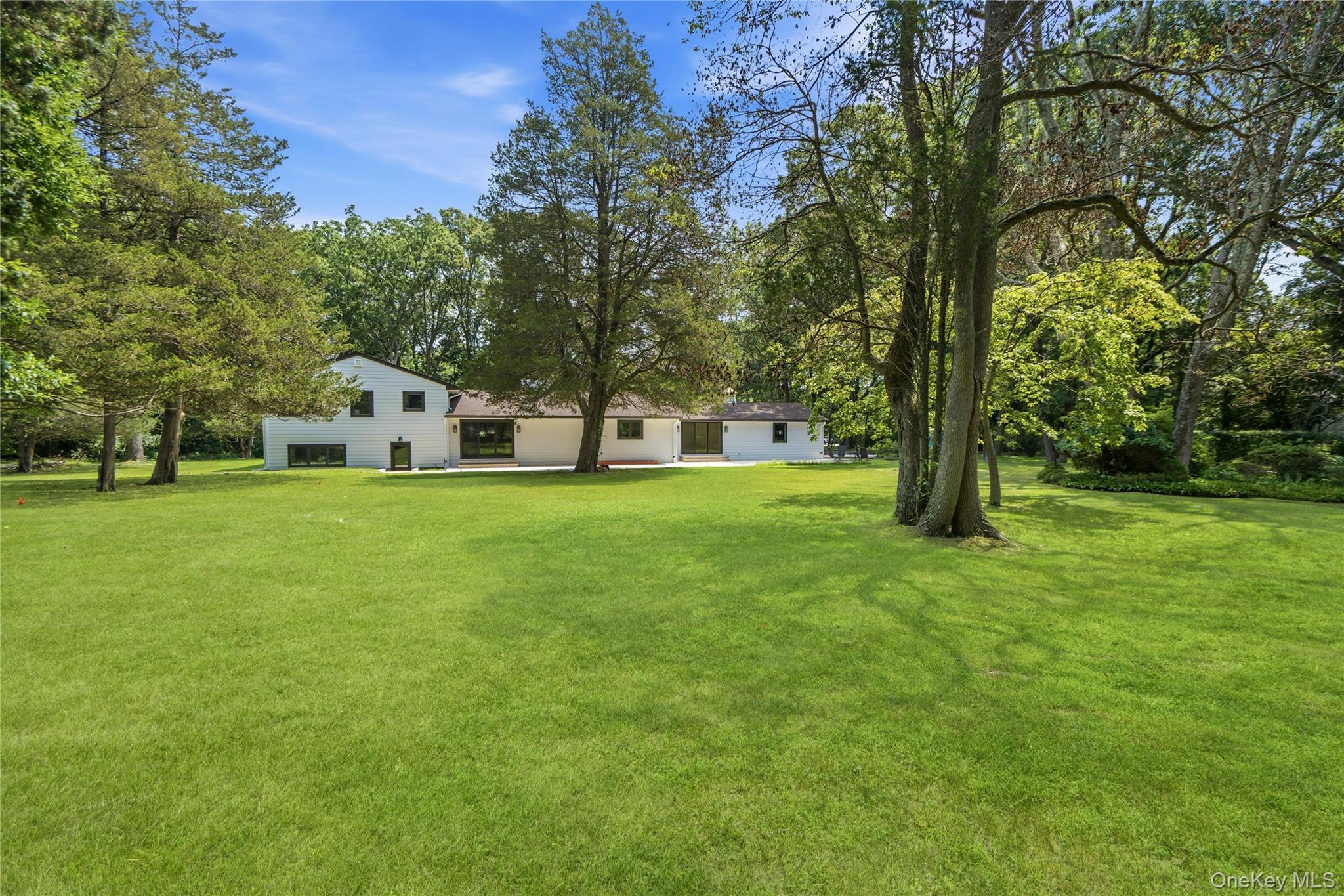 Single Family Saw Mill Road  Suffolk County, NY 11724, MLS-1029939-43