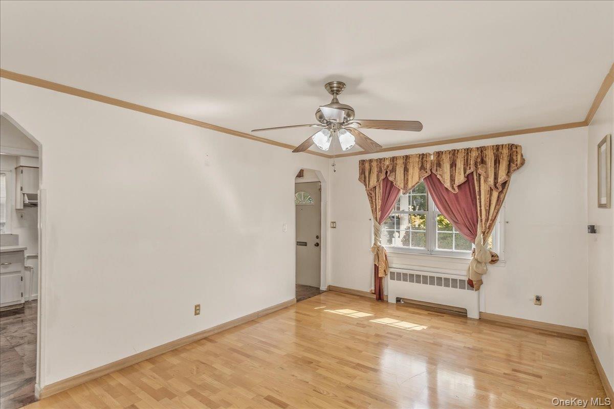 Single Family 248th Street Queens, NY 11426, MLS-1029947-3
