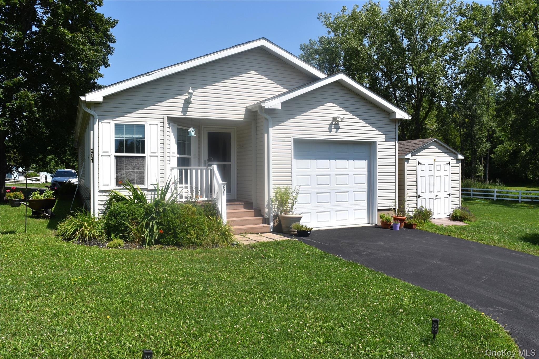 Single Family Brittany Terrace Orange County, NY 12575, MLS-1029958-3