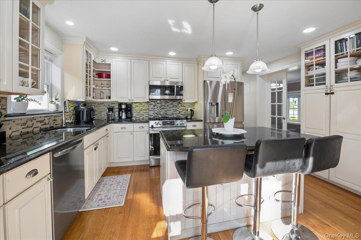 Single Family Quintard Drive Westchester County, NY 10573, MLS-1029976-10