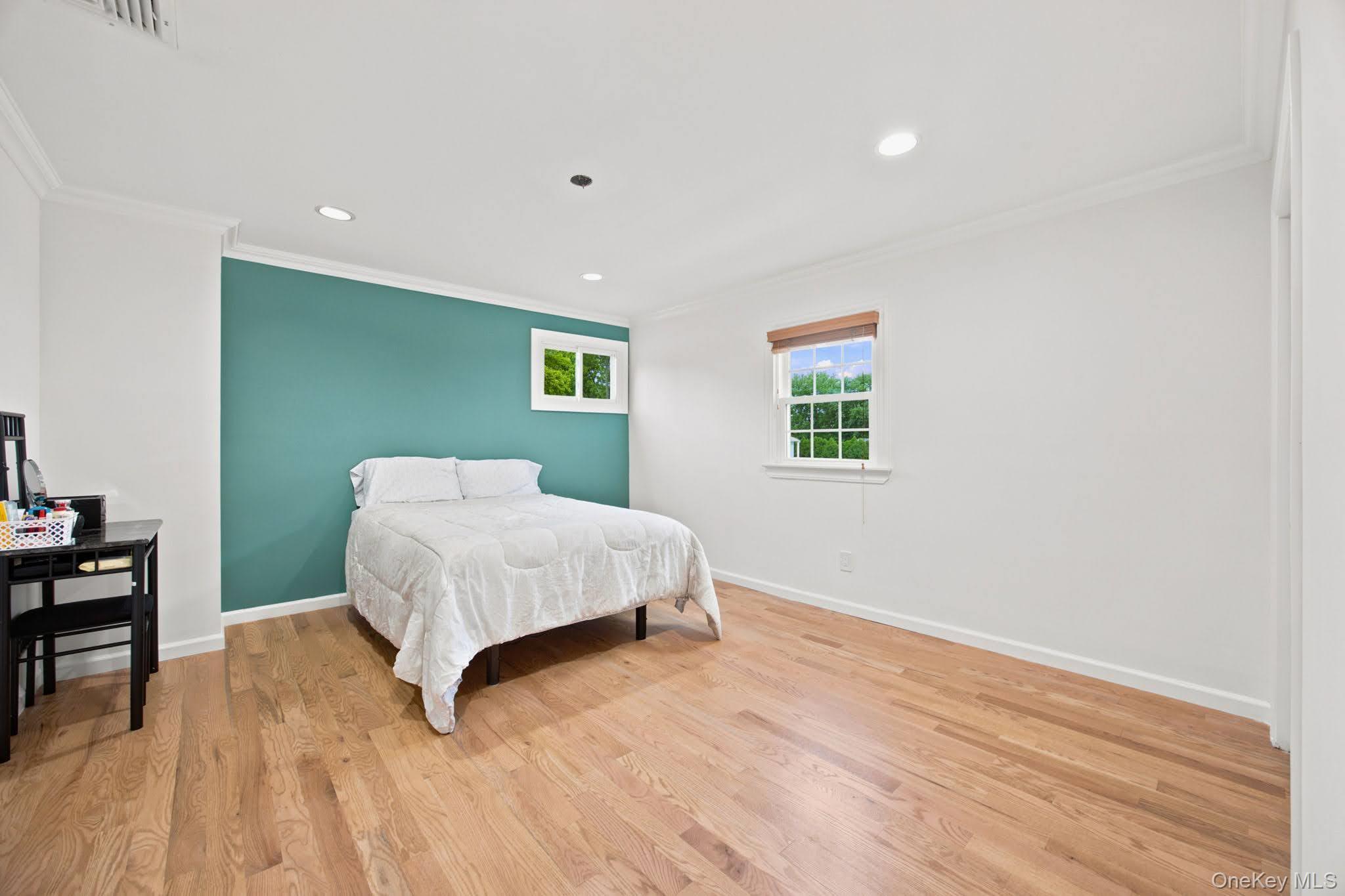 Single Family Artisan Avenue Suffolk County, NY 11743, MLS-1029987-25