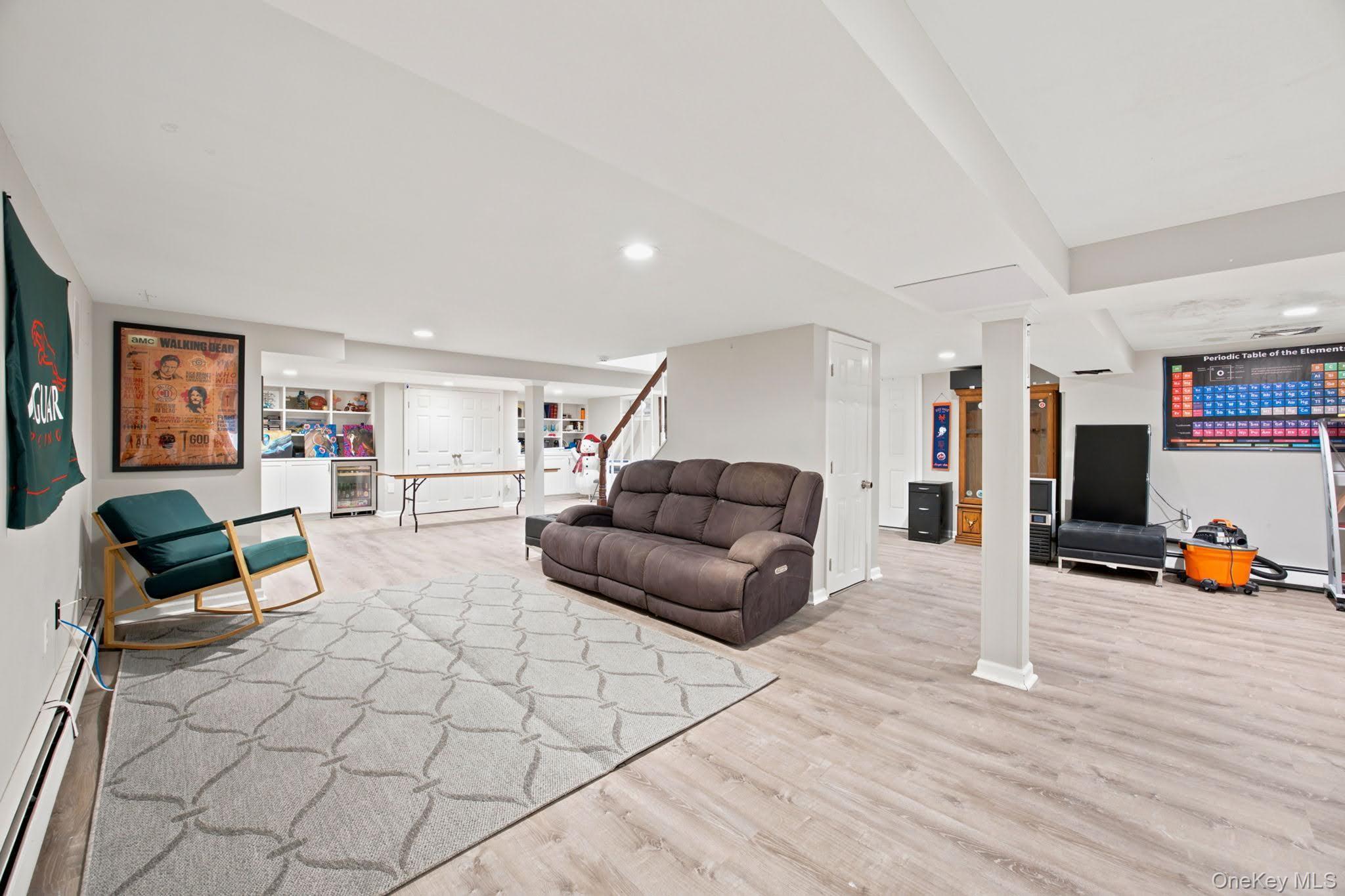 Single Family Artisan Avenue Suffolk County, NY 11743, MLS-1029987-31