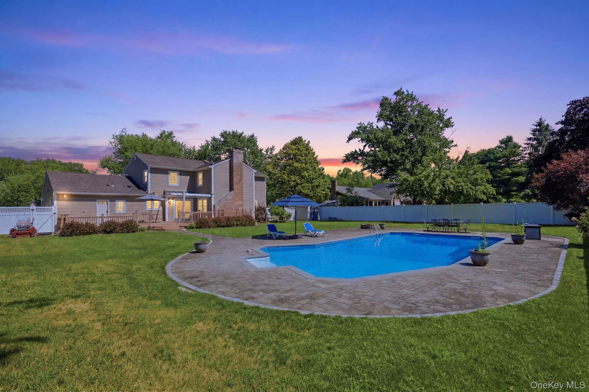 Single Family Artisan Avenue Suffolk County, NY 11743, MLS-1029987-34