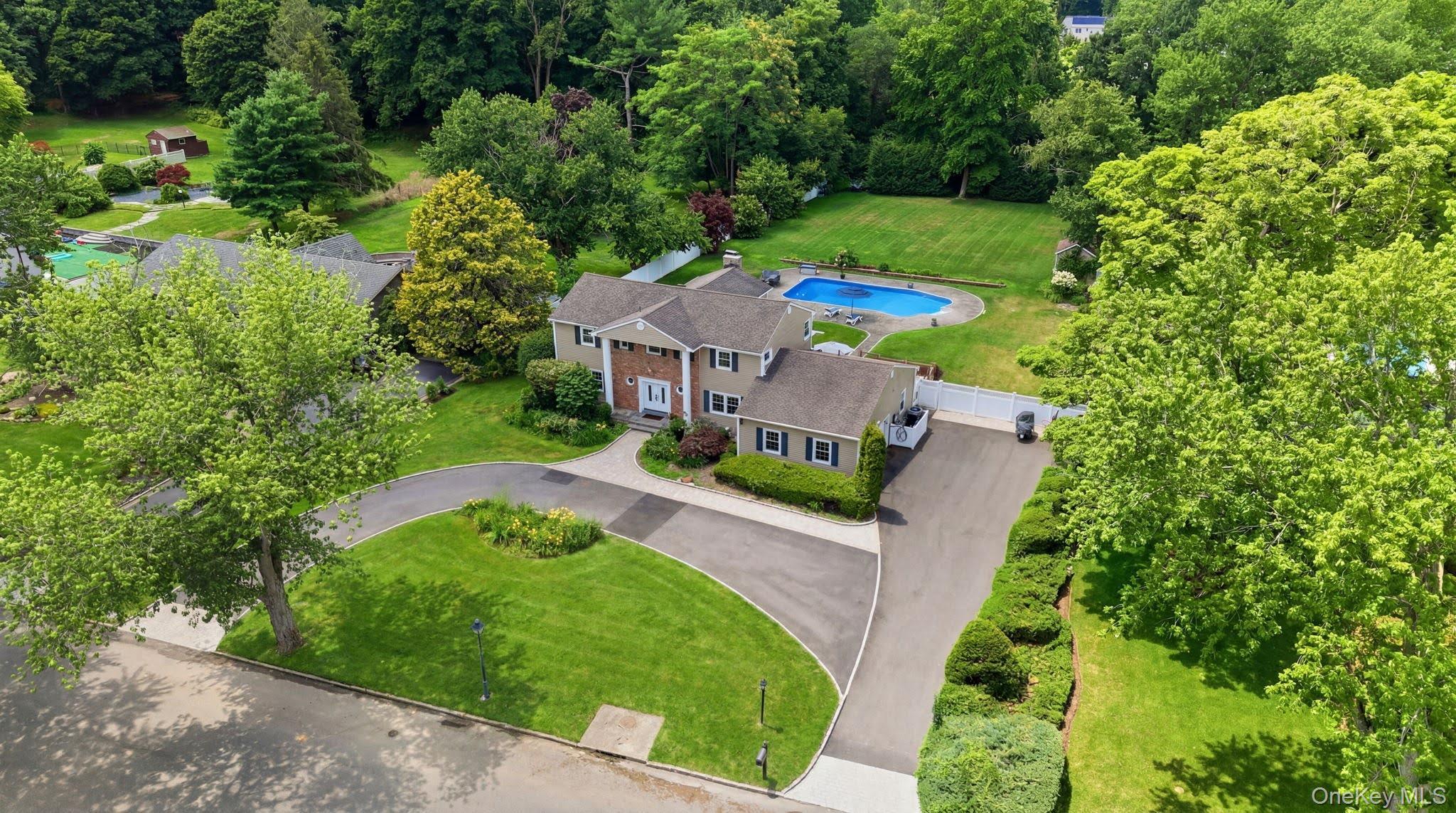 Single Family Artisan Avenue Suffolk County, NY 11743, MLS-1029987-38