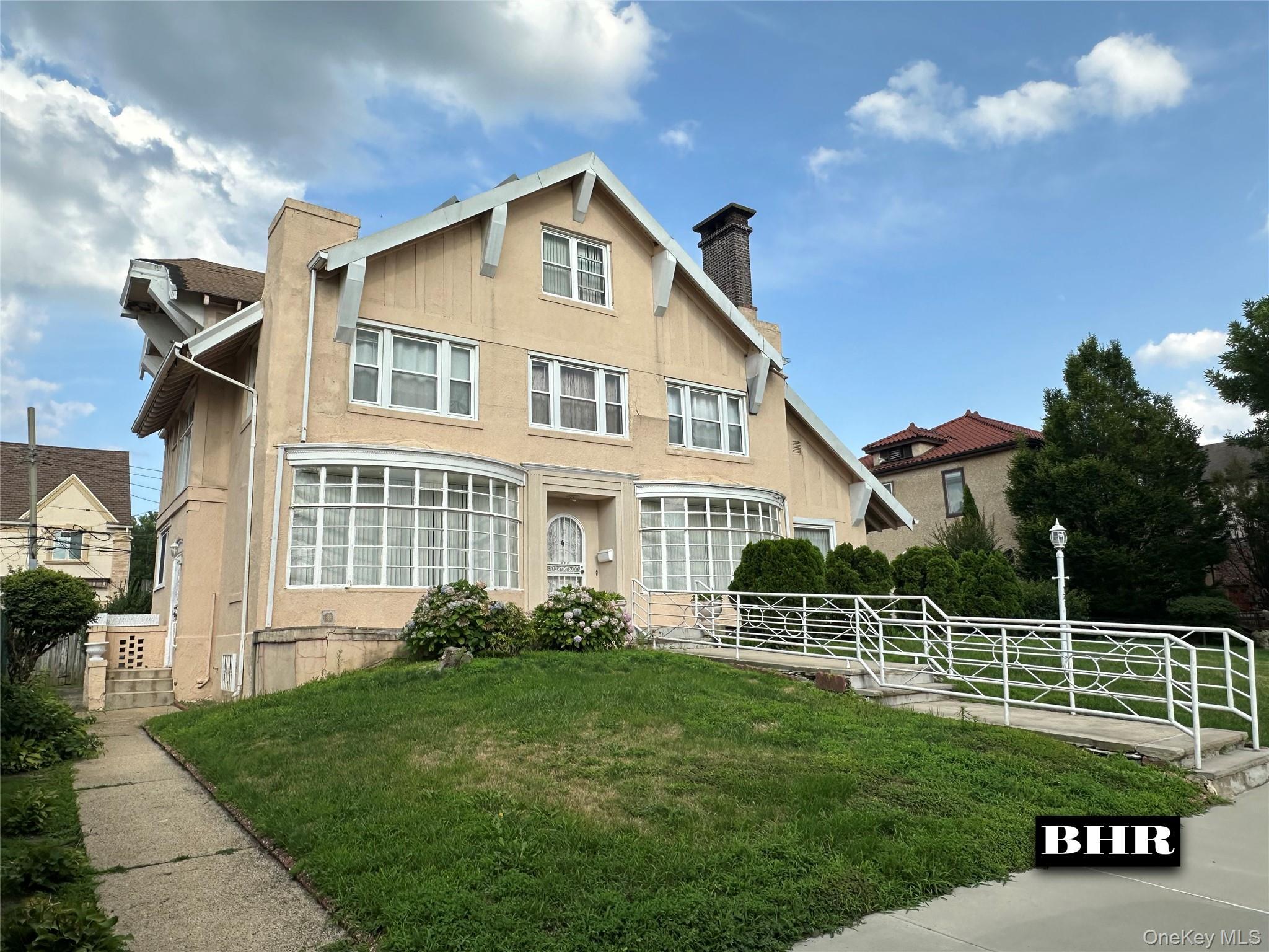 Single Family Girard Street  Brooklyn, NY 11235, MLS-1029993-4