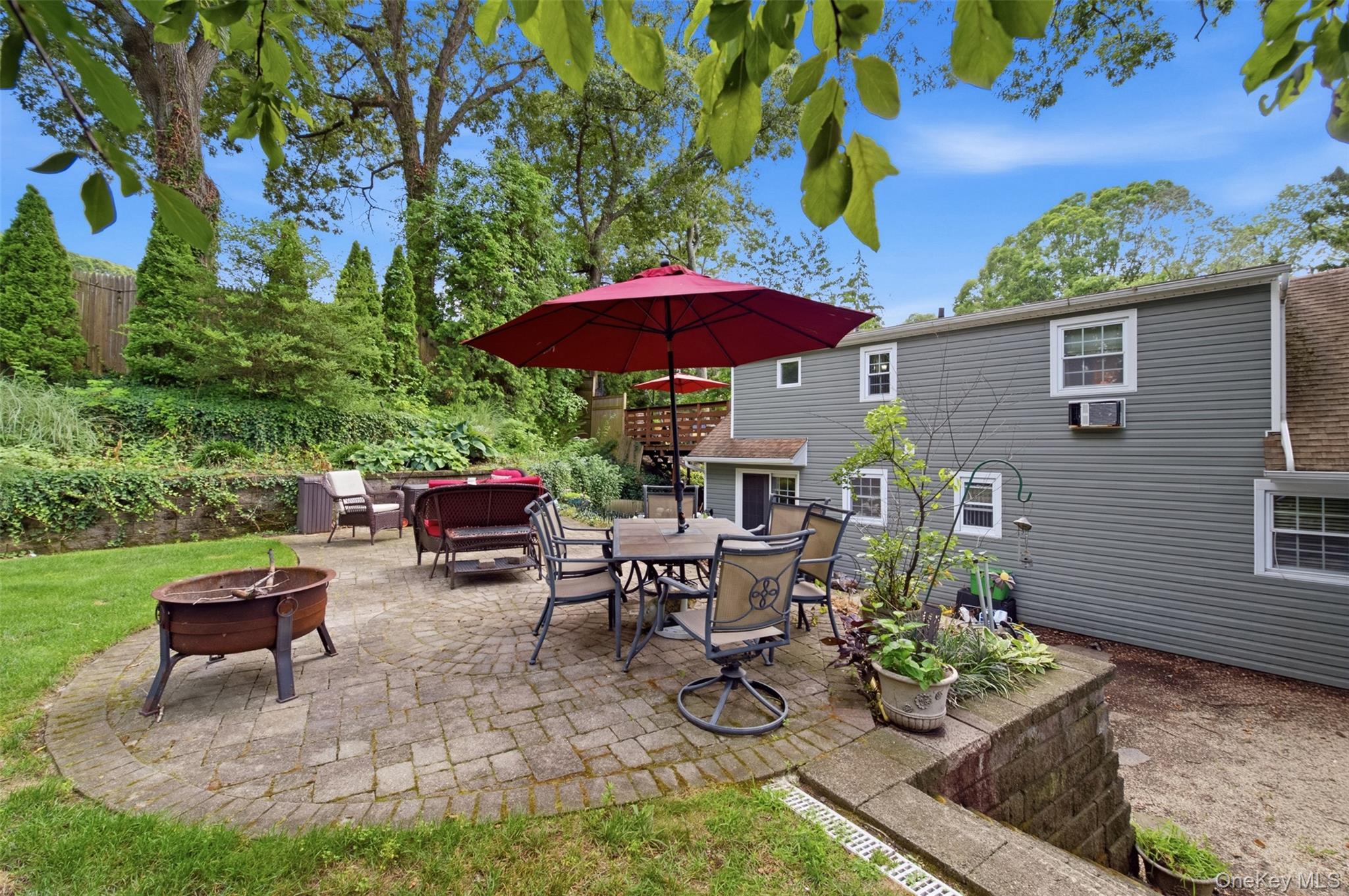 Single Family Catherine Street Suffolk County, NY 11731, MLS-1030002-15