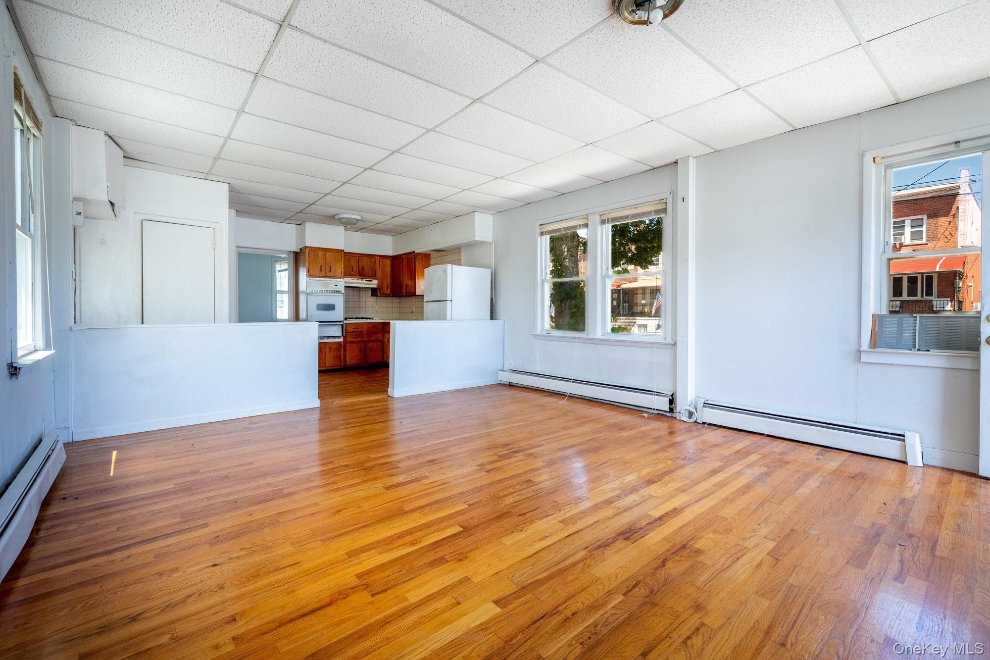Single Family Barkley Avenue Bronx, NY 10465, MLS-1030006-8