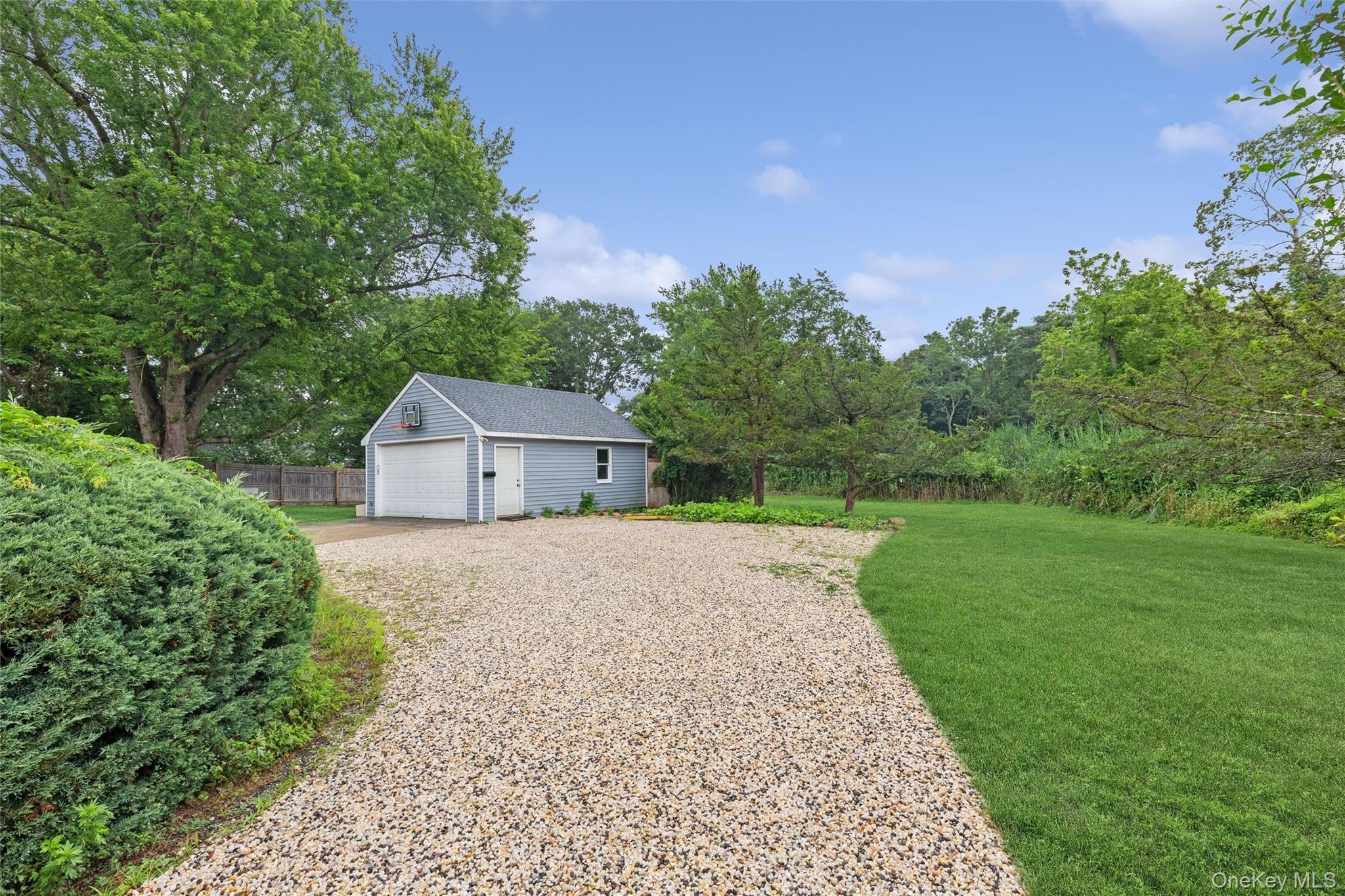 Single Family Brick Kiln Road  Suffolk County, NY 11963, MLS-1030014-31