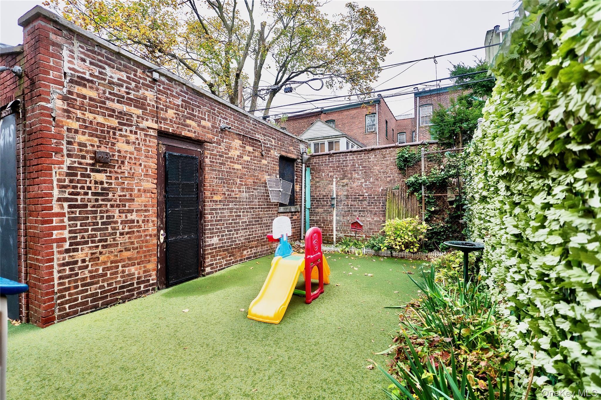 Single Family Midwood Street  Brooklyn, NY 11225, MLS-1030018-8