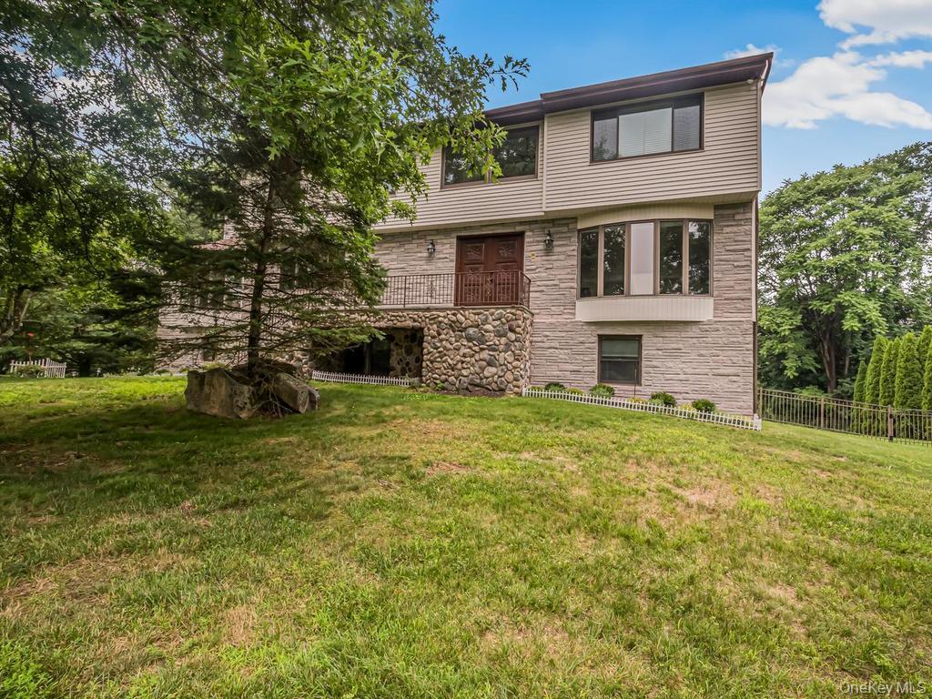 Single Family Fairgreen Court Westchester County, NY 10567, MLS-1030029-2