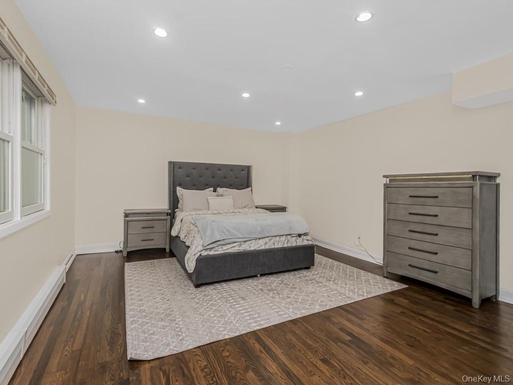 Single Family Fairgreen Court Westchester County, NY 10567, MLS-1030029-24