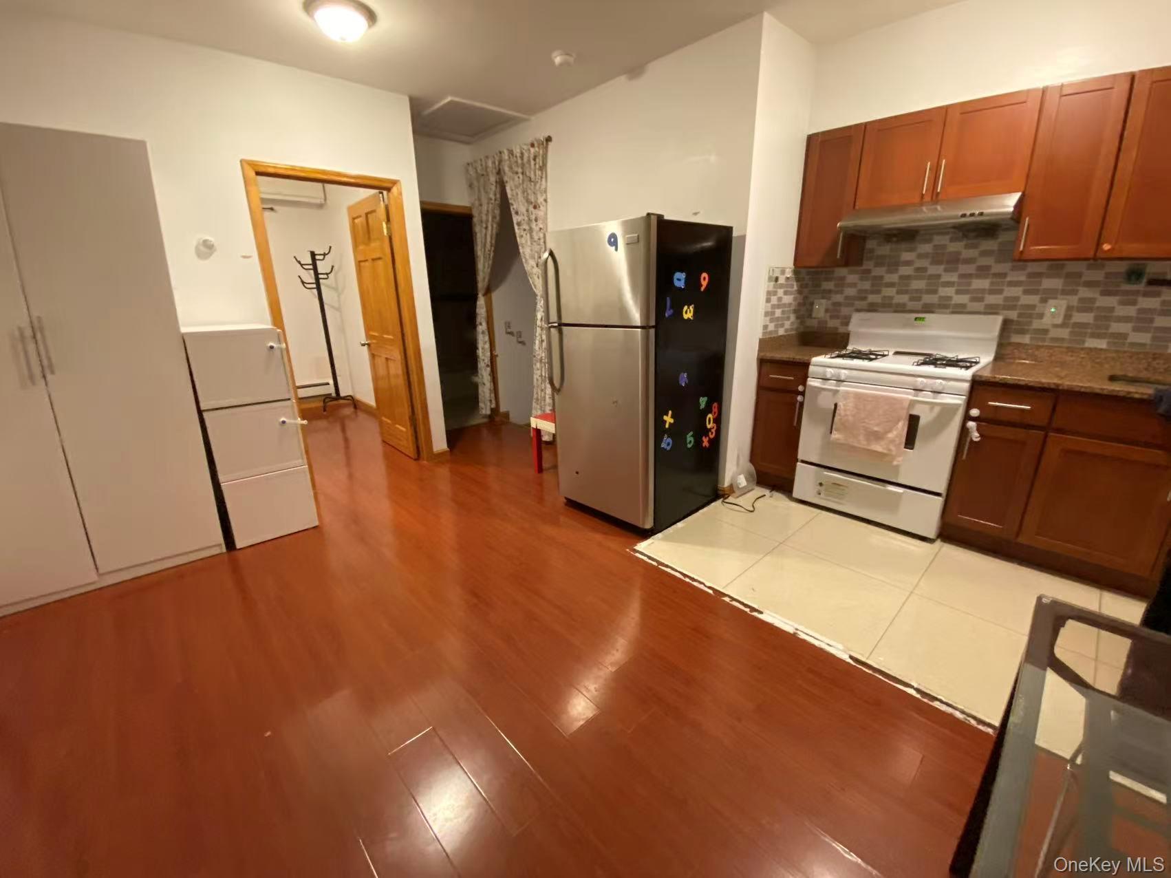 Apartment 80th Street Queens, NY 11373, MLS-1030071-2