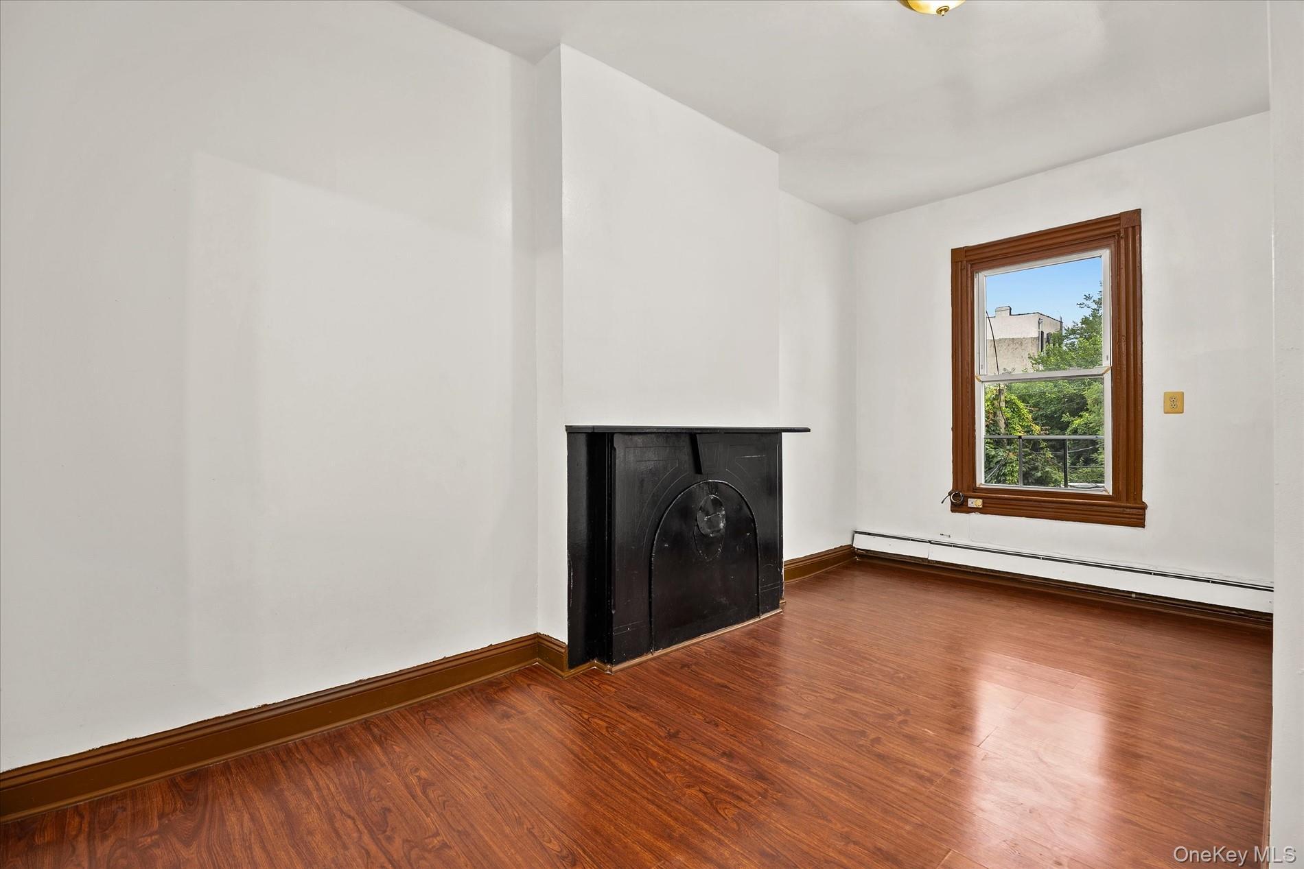 Single Family Bergen Street  Brooklyn, NY 11213, MLS-1030111-7