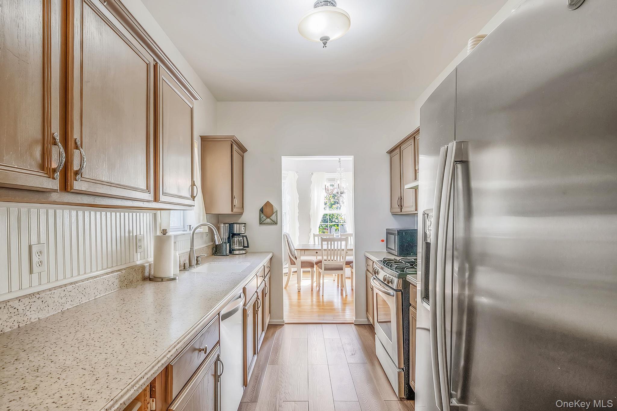Single Family Holiday Boulevard Suffolk County, NY 11934, MLS-1030121-10