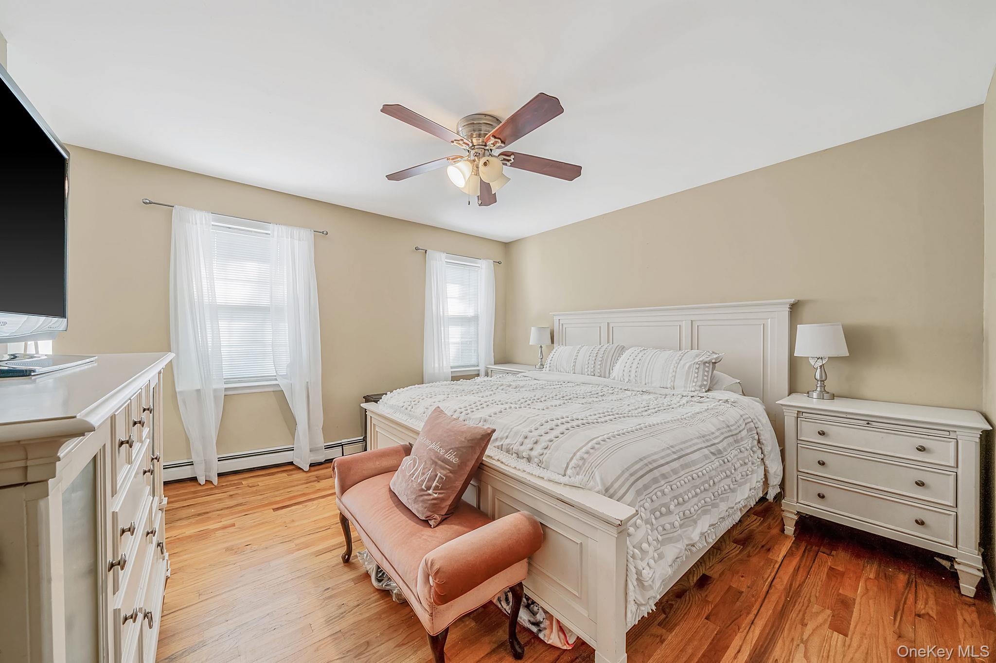 Single Family Holiday Boulevard Suffolk County, NY 11934, MLS-1030121-23