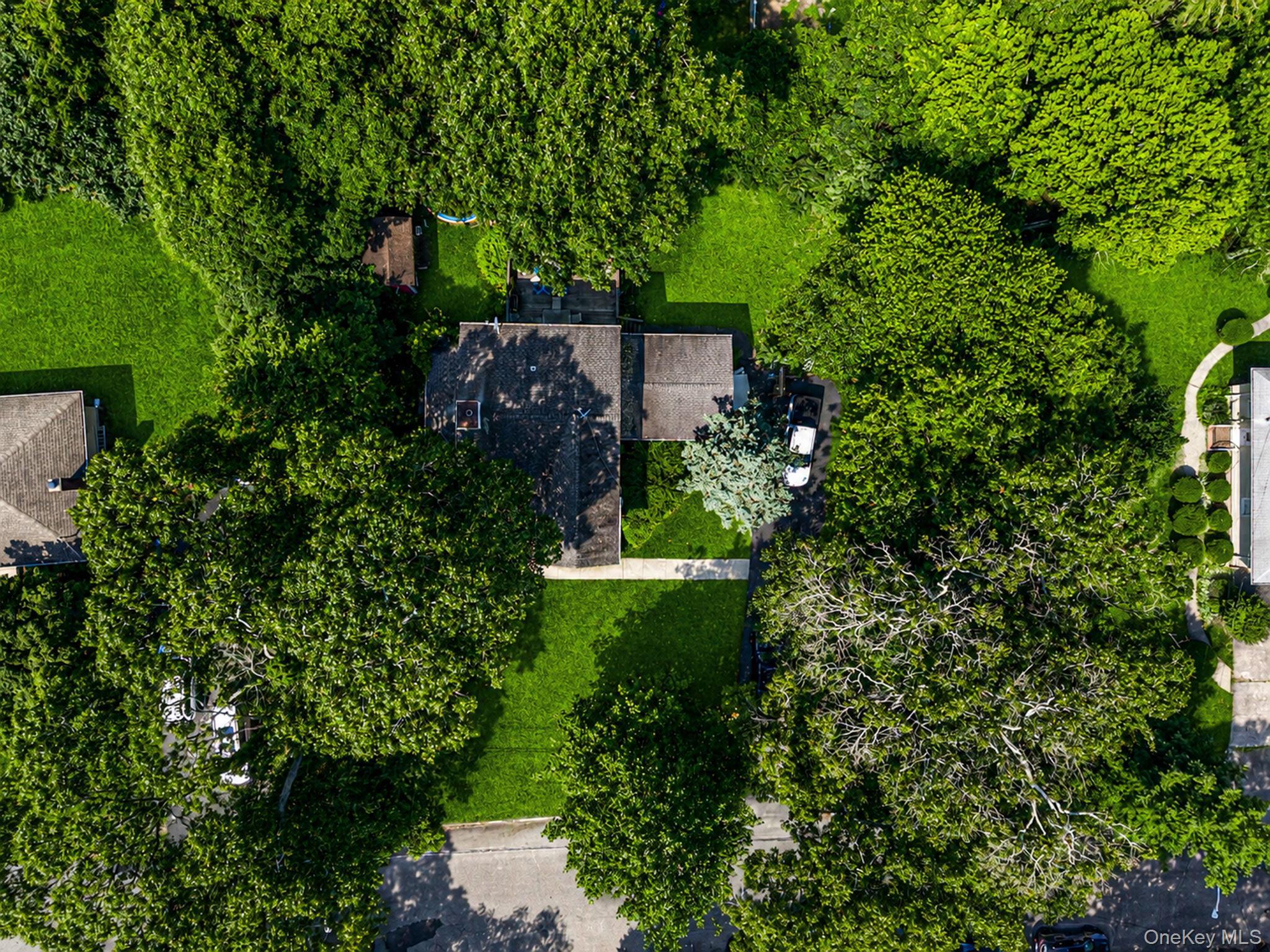 Single Family Holiday Boulevard Suffolk County, NY 11934, MLS-1030121-8