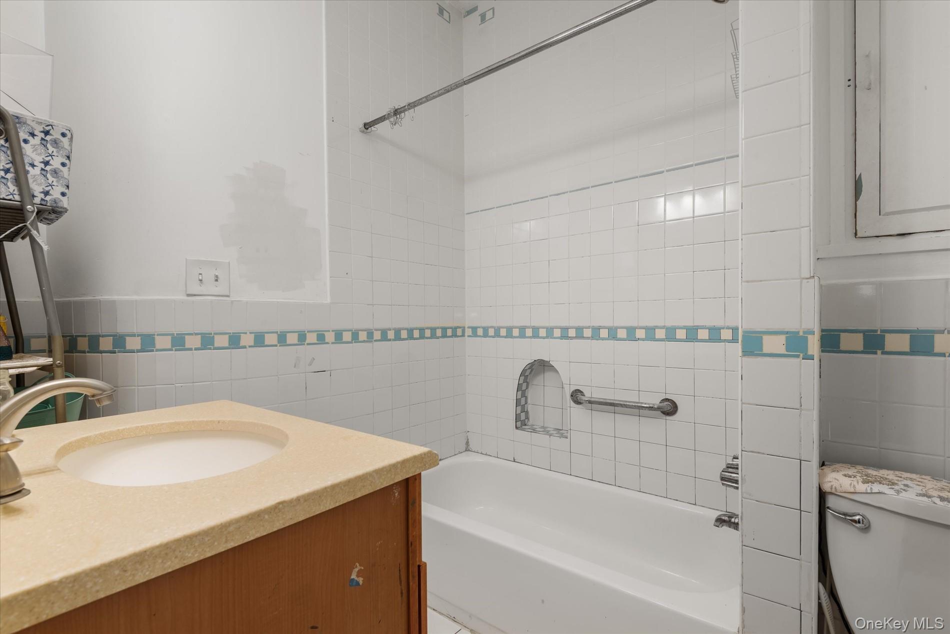 Single Family Putnam Avenue Brooklyn, NY 11221, MLS-1030126-17