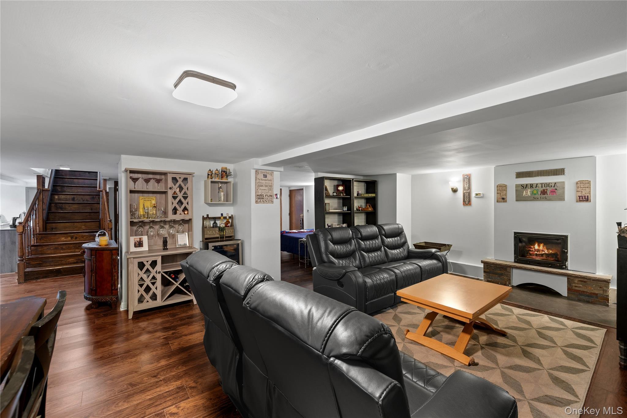 Single Family Cliff Road W Suffolk County, NY 11792, MLS-1030137-17