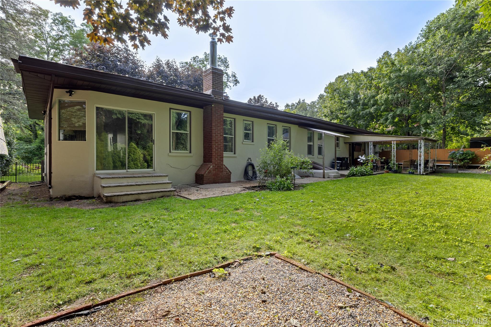 Single Family Cliff Road W Suffolk County, NY 11792, MLS-1030137-21
