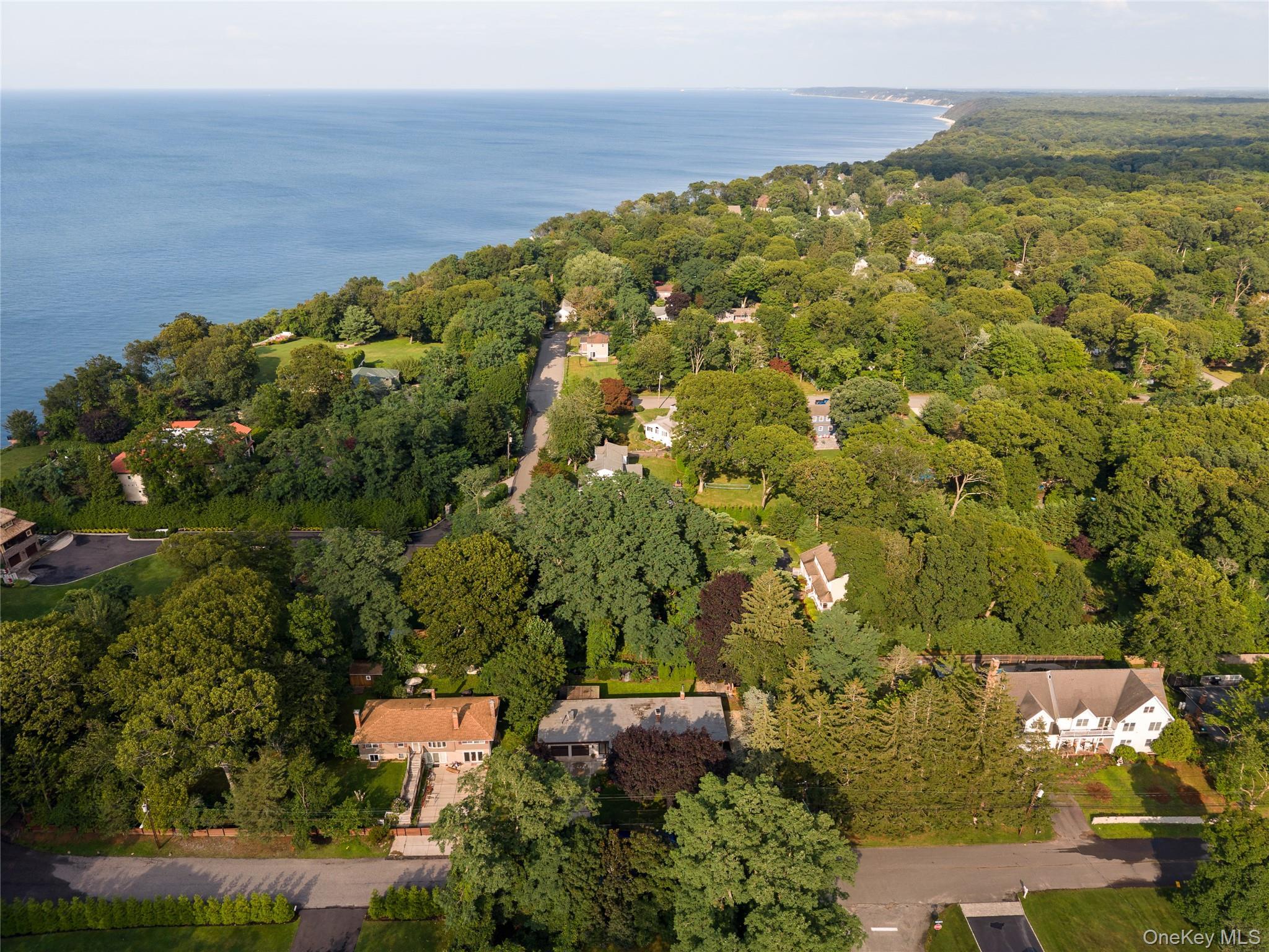 Single Family Cliff Road W Suffolk County, NY 11792, MLS-1030137-28