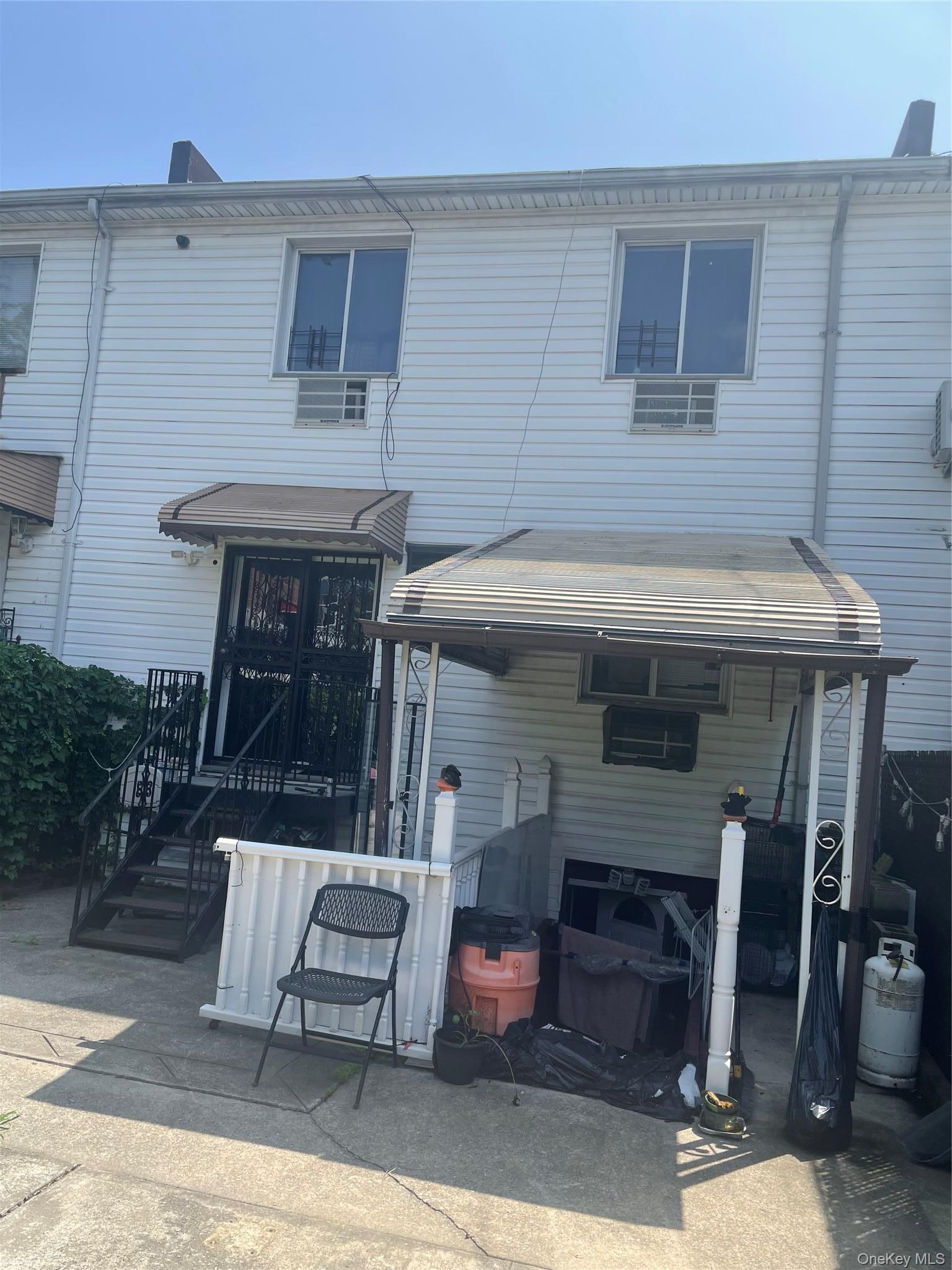 Single Family Turneur Avenue  Bronx, NY 10473, MLS-1030168-17