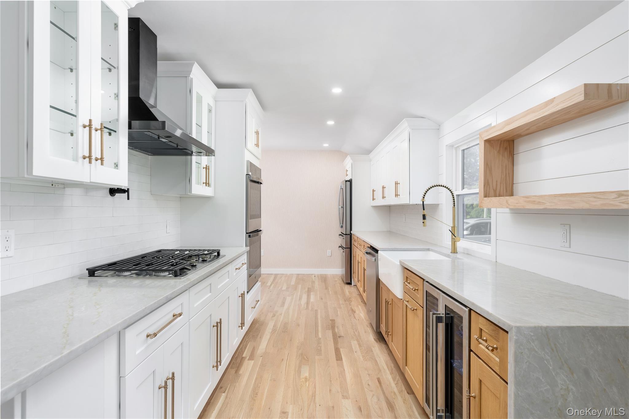 Single Family Thompson Drive Suffolk County, NY 11706, MLS-1030178-10