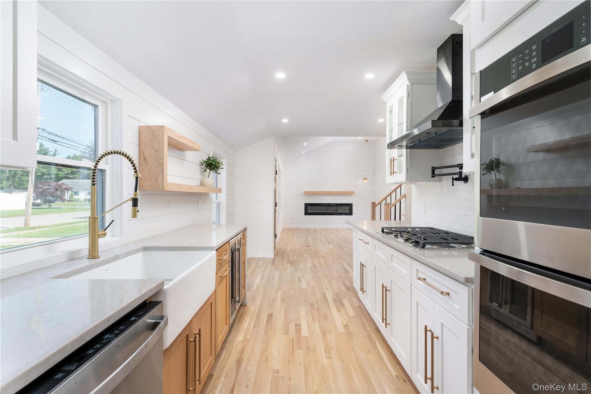 Single Family Thompson Drive Suffolk County, NY 11706, MLS-1030178-13
