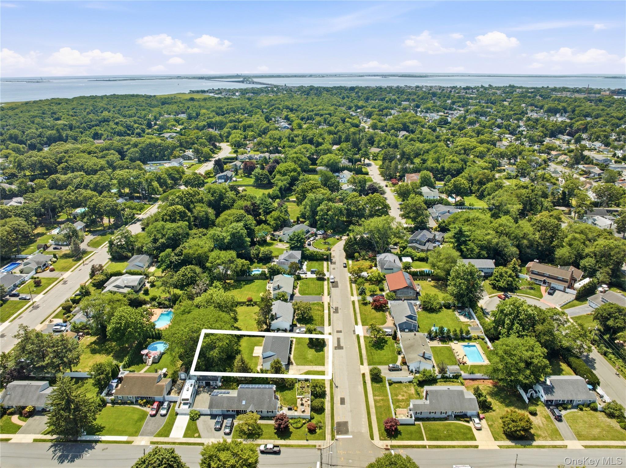 Single Family Thompson Drive Suffolk County, NY 11706, MLS-1030178-2