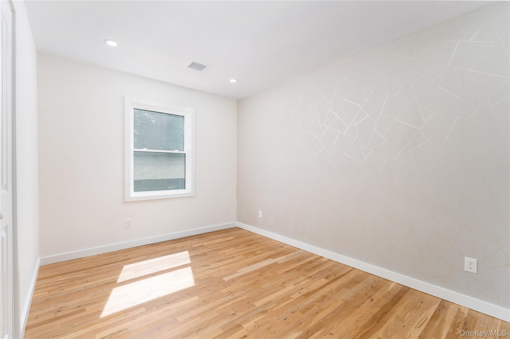 Single Family Thompson Drive Suffolk County, NY 11706, MLS-1030178-24