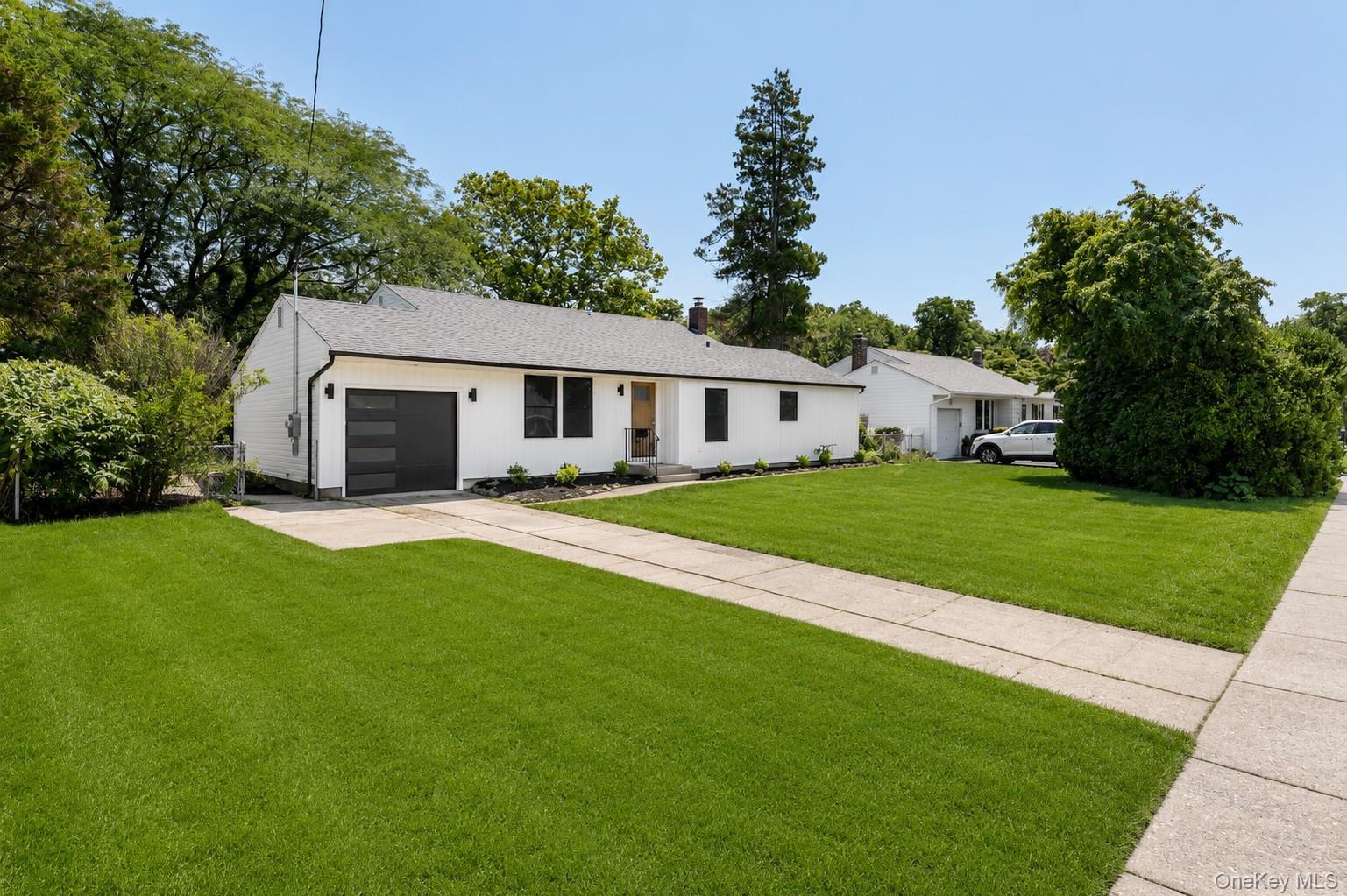 Single Family Thompson Drive Suffolk County, NY 11706, MLS-1030178-3