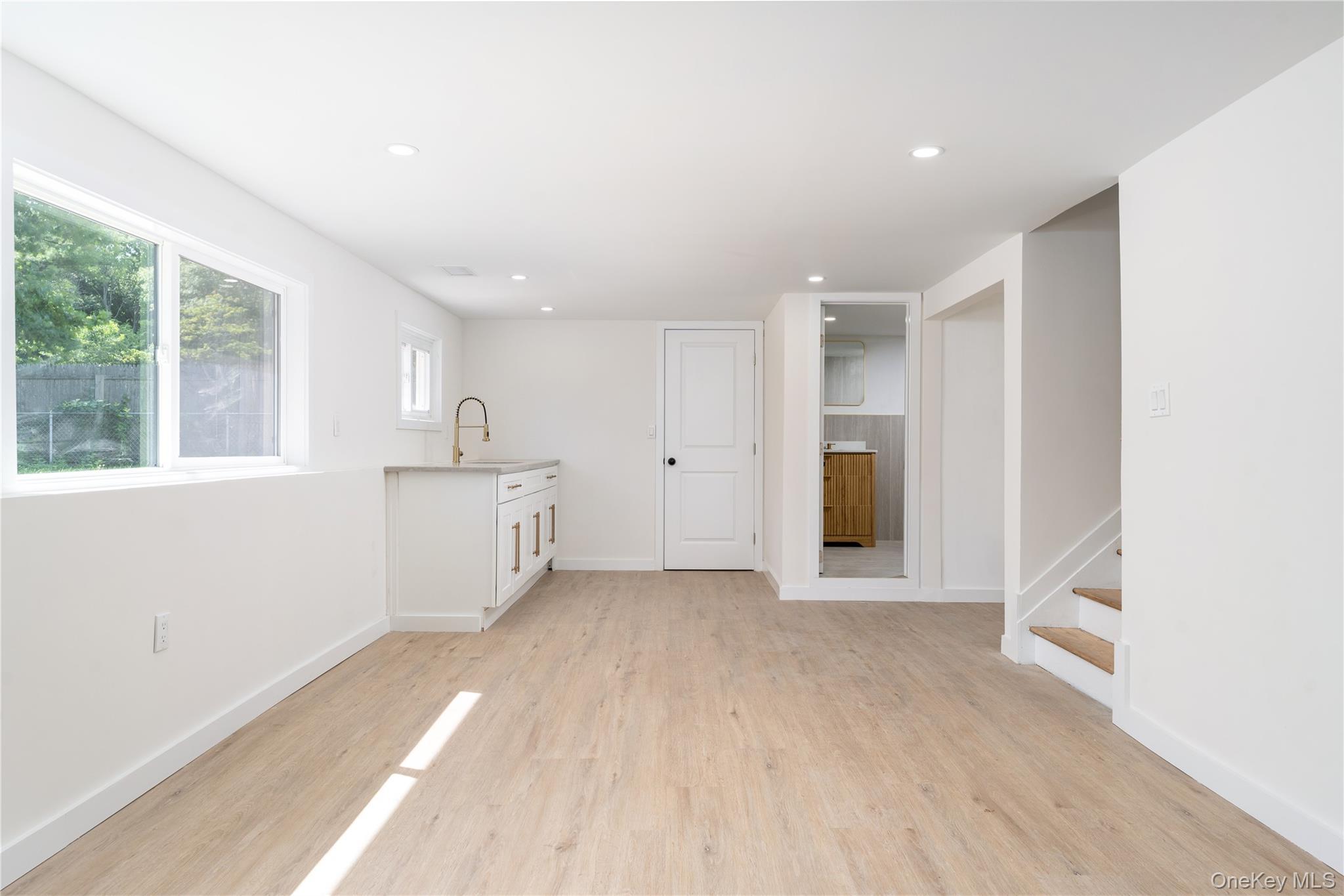 Single Family Thompson Drive Suffolk County, NY 11706, MLS-1030178-30